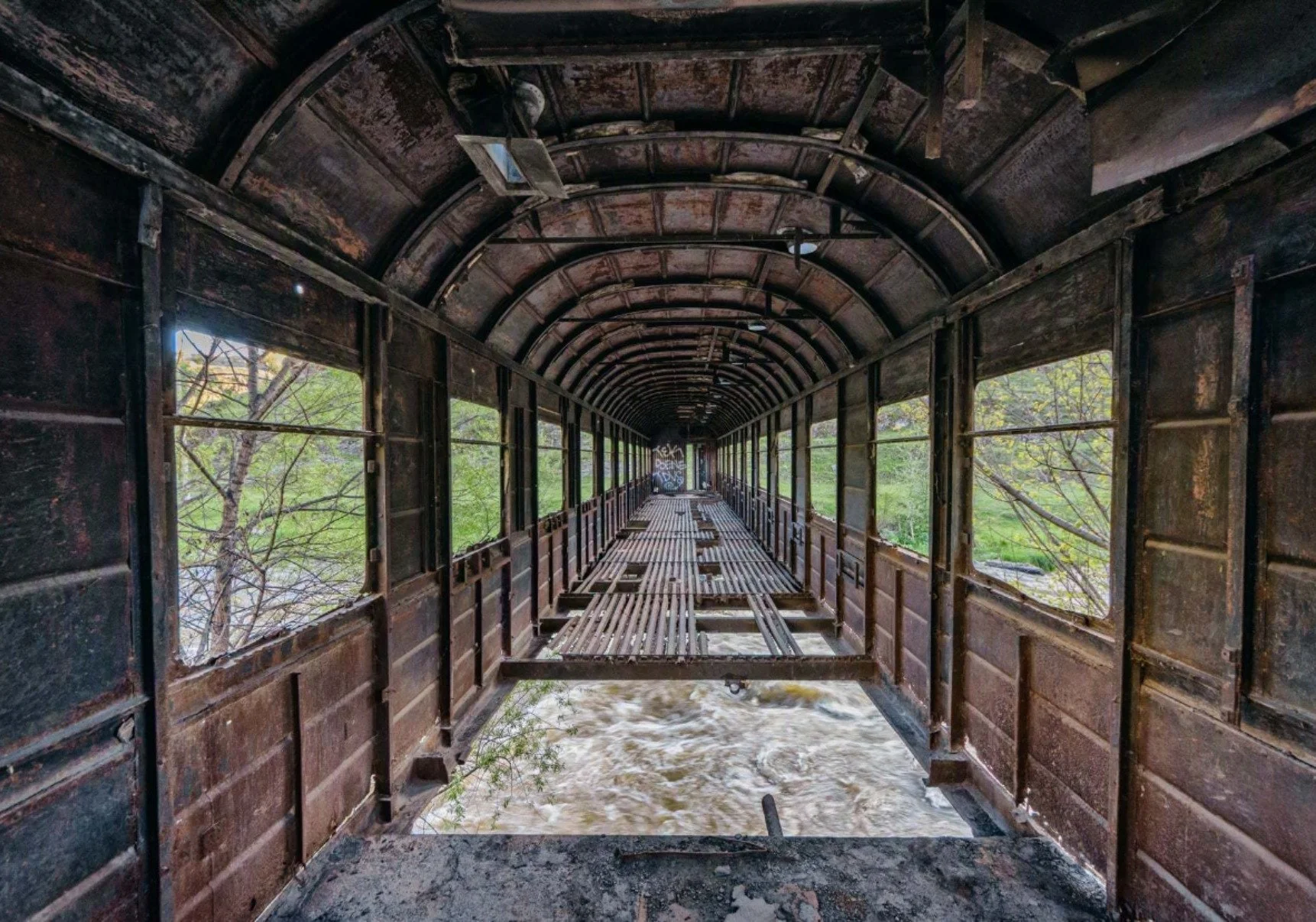 vagon bridge 2.jpg