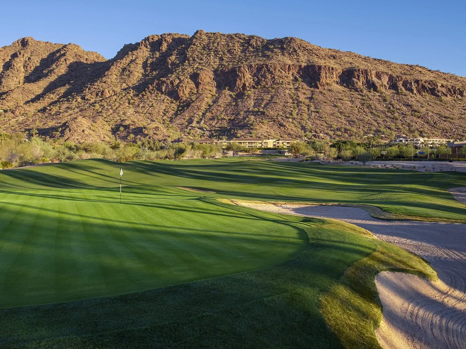 Phoenician_16th_Hole_2400x1350.webp