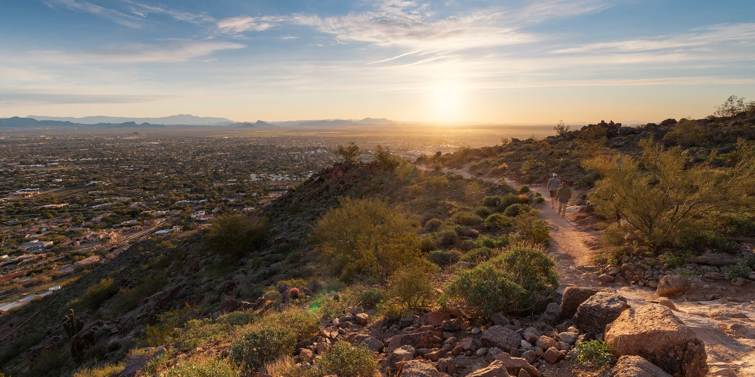 Picturesque hiking on Camelback Mountain