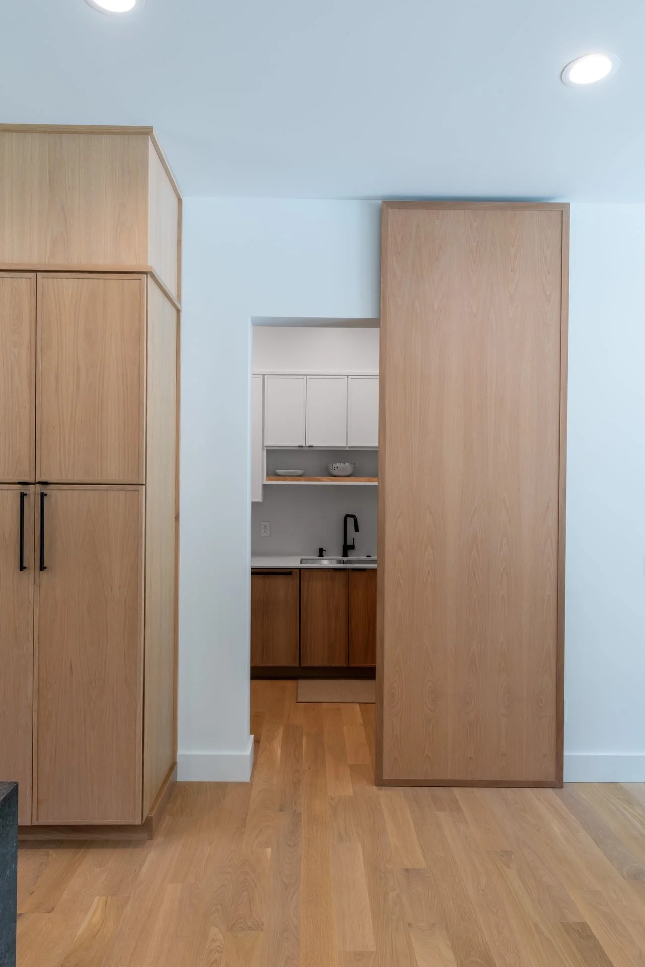 shp25032_Mellot_Pantry_12419-HDR-Edit.jpg