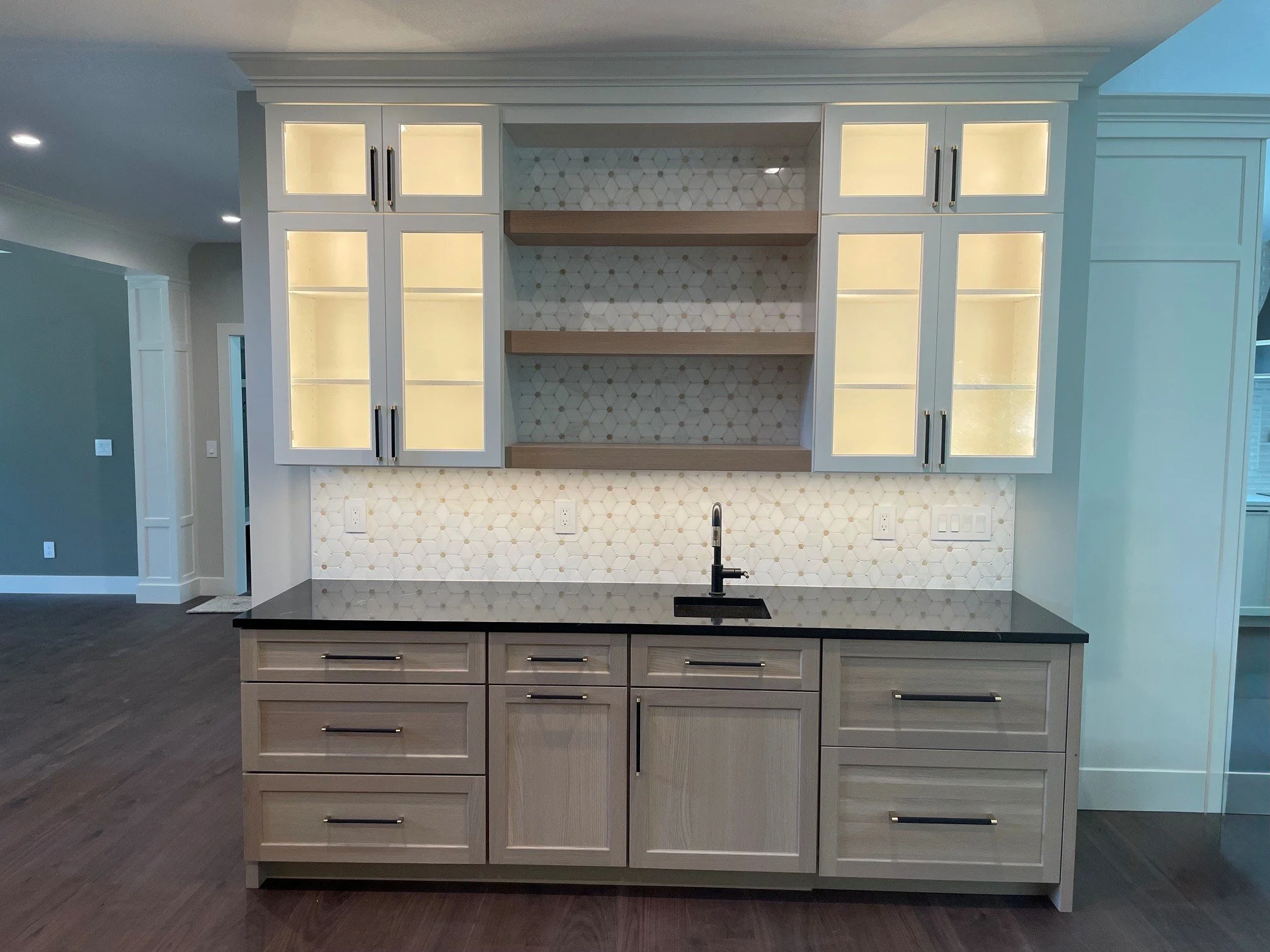 Wet Bar.jpg