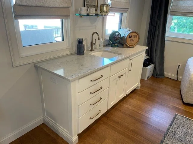 Wet Bar.jpg