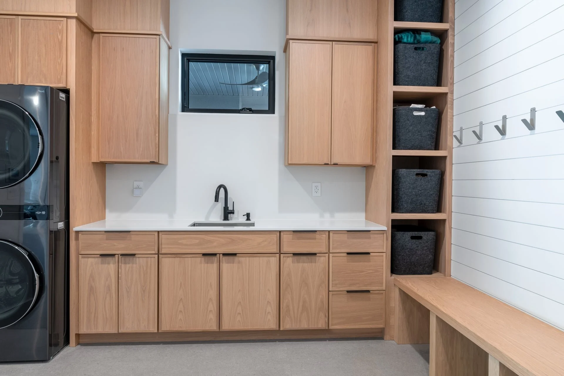 shp25032_Mellot_MudRoom_12491-HDR-Edit.jpg