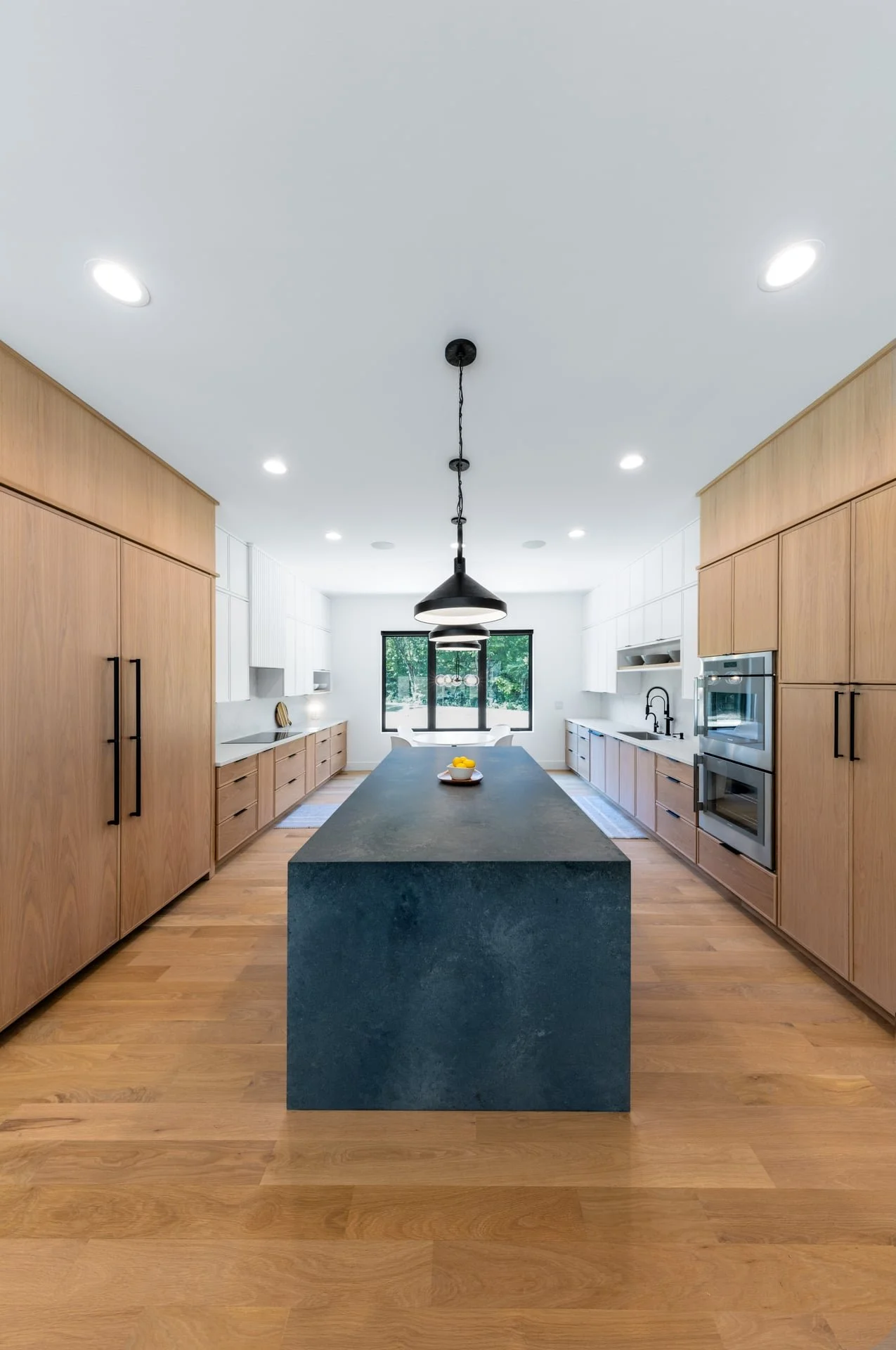 shp25032_Mellot_Kitchen_12411-HDR-Edit.jpg