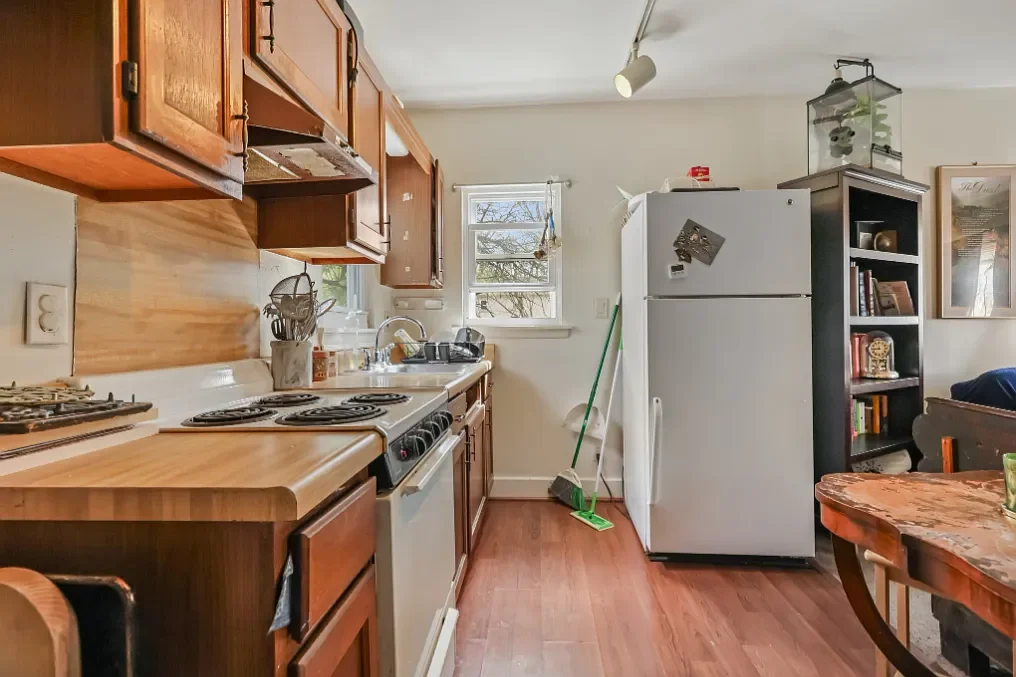 868 Commerce St Unit Up - 3.webp