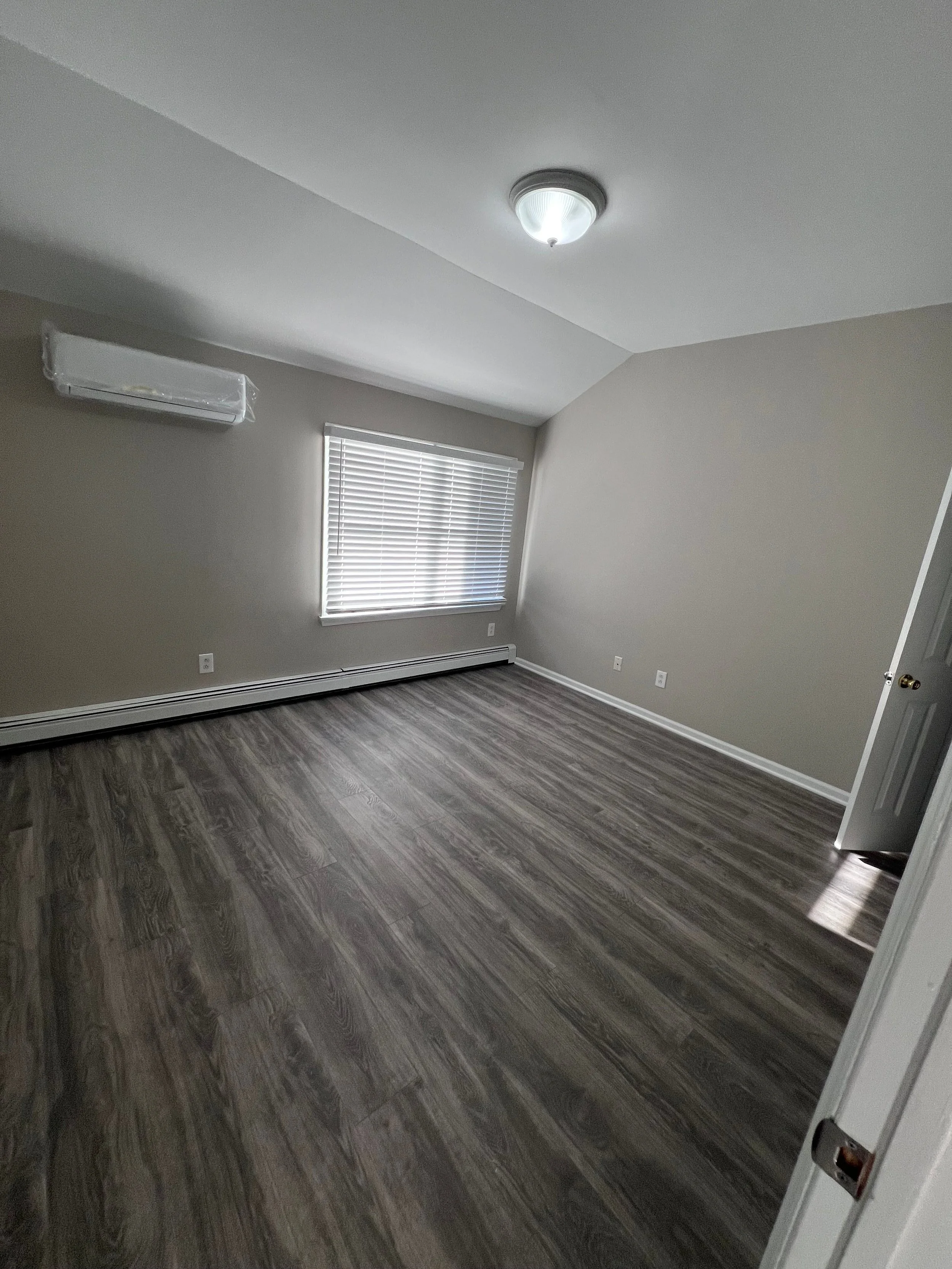 441 Manville Rd Unit 4 - 9.jpeg