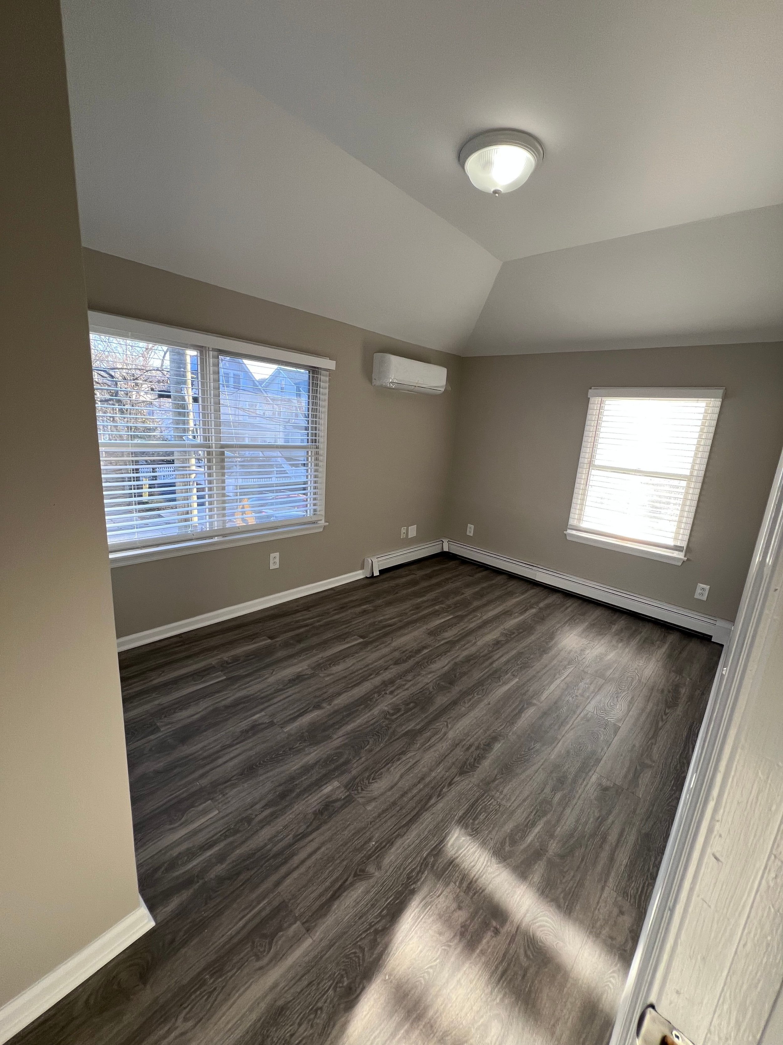 441 Manville Rd Unit 4 - 2.jpeg
