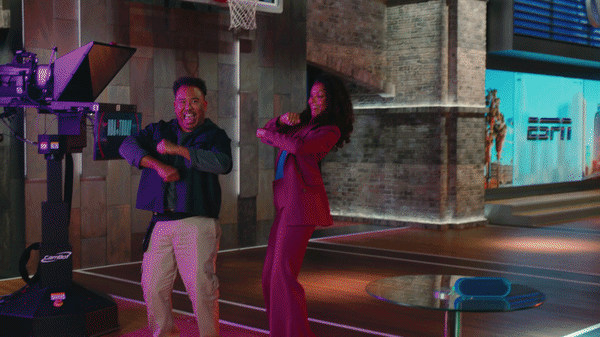 doordash__high_fives_for_everyone_v11080p-ezgif.com-video-to-gif-converter.gif