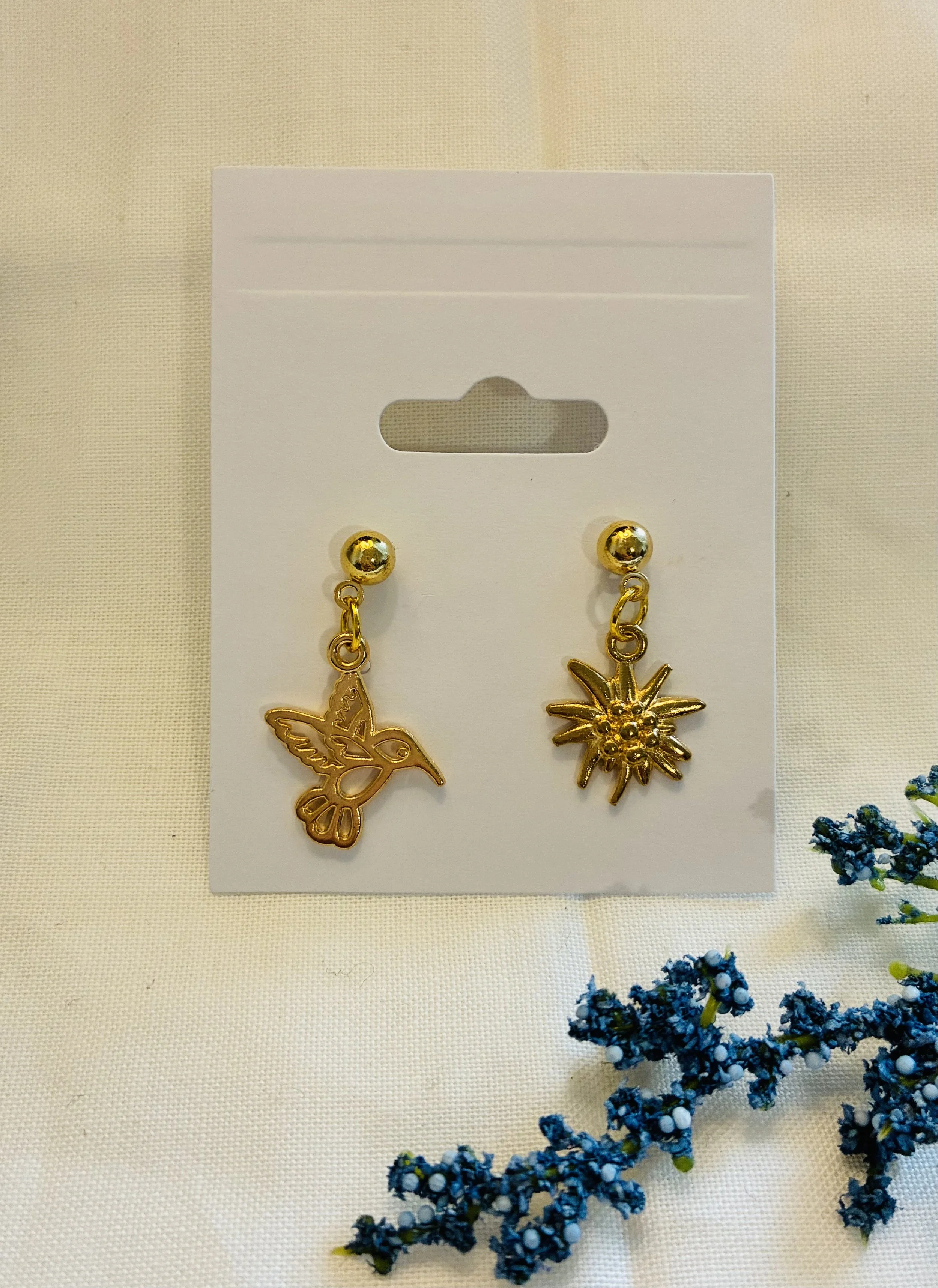 Hummingbird & Flower earrings H/a