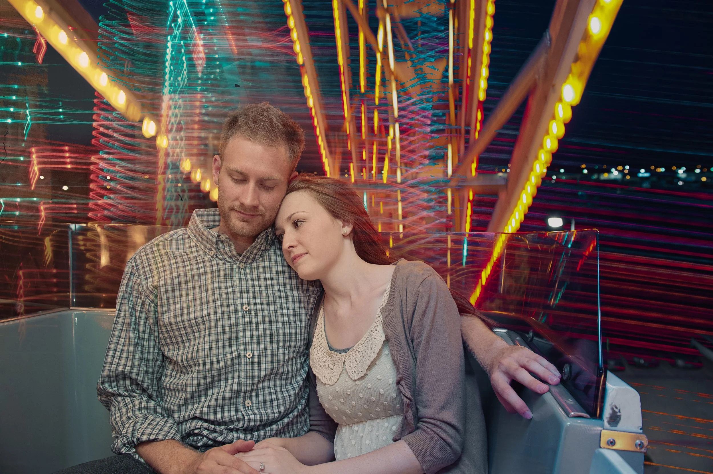 editorial-couple-ferris-wheel.jpg