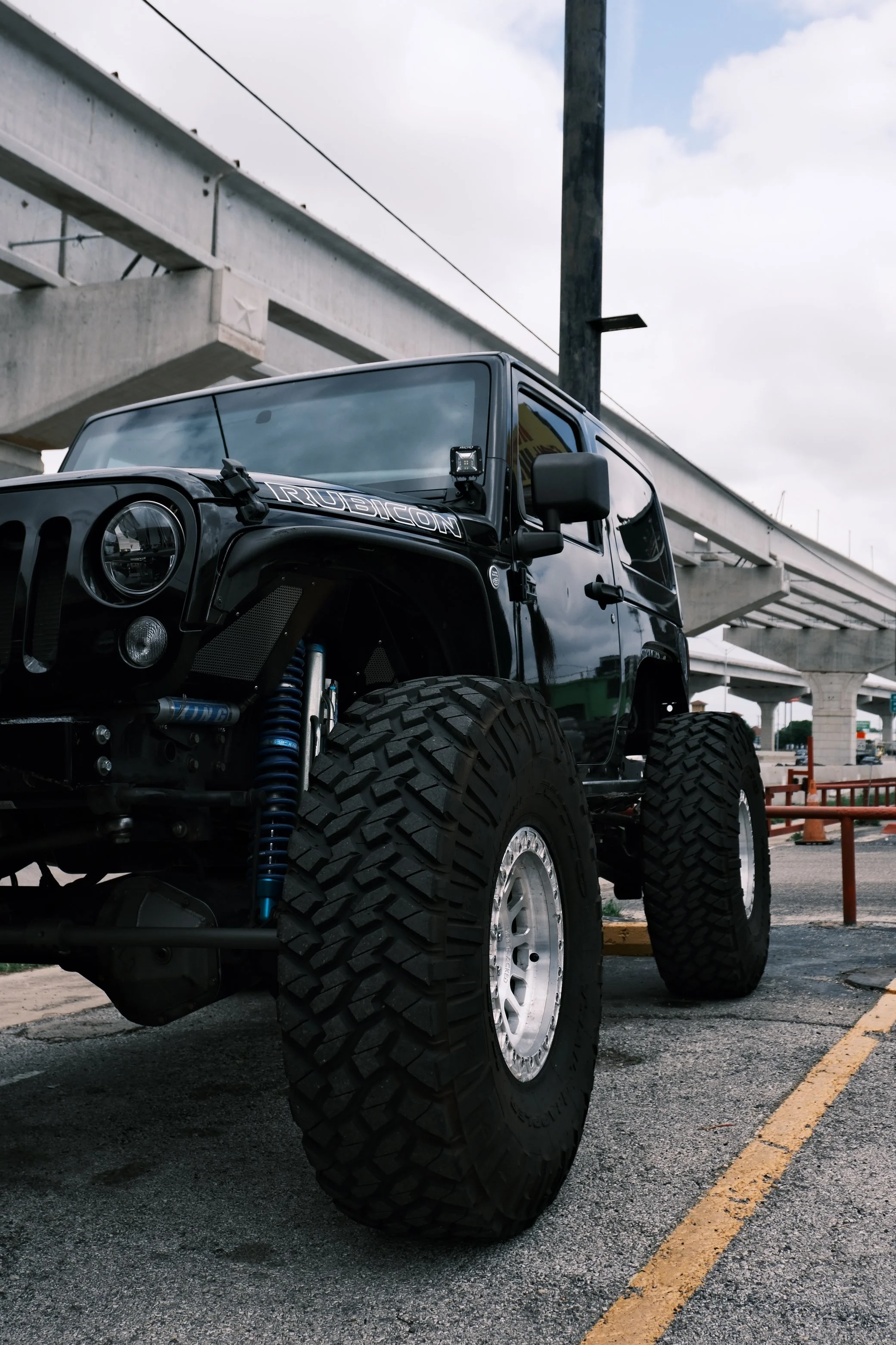 Custom Jeep Wrangler Rubicon JKU on King Coilvers & 42 Inch Nitto Trail Grapplers with Beadlocks
