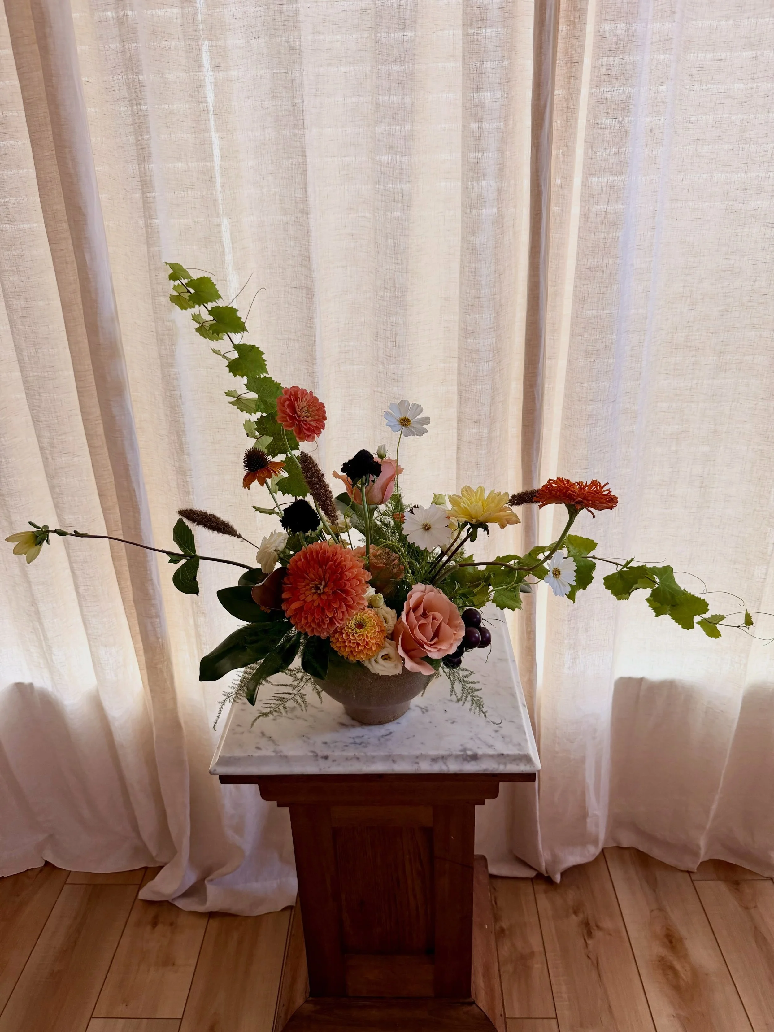 flowers for closing day ✿
custom arrangements for clients + new homes.