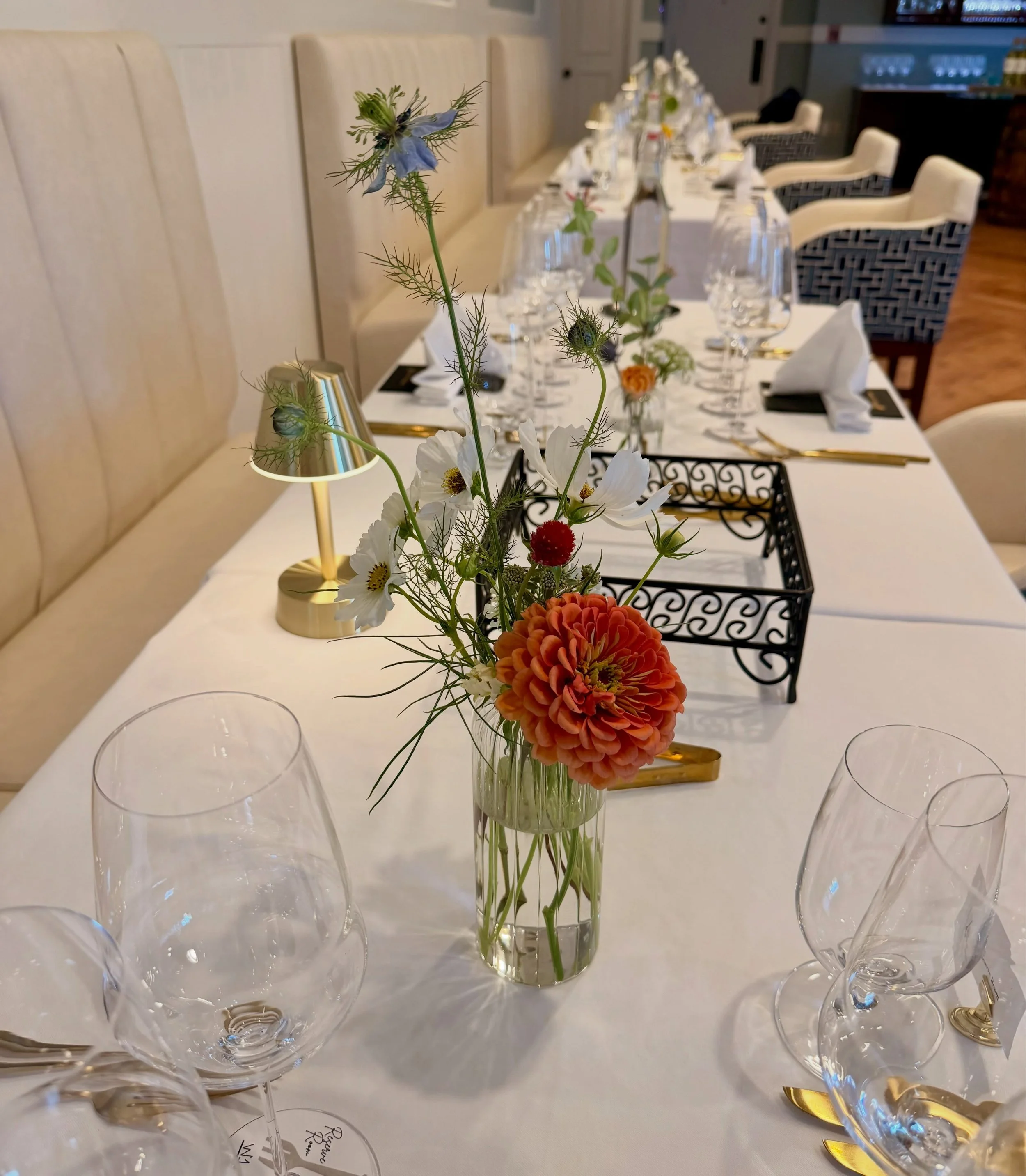 wildflowers + wine ✿
@reserveroomfl