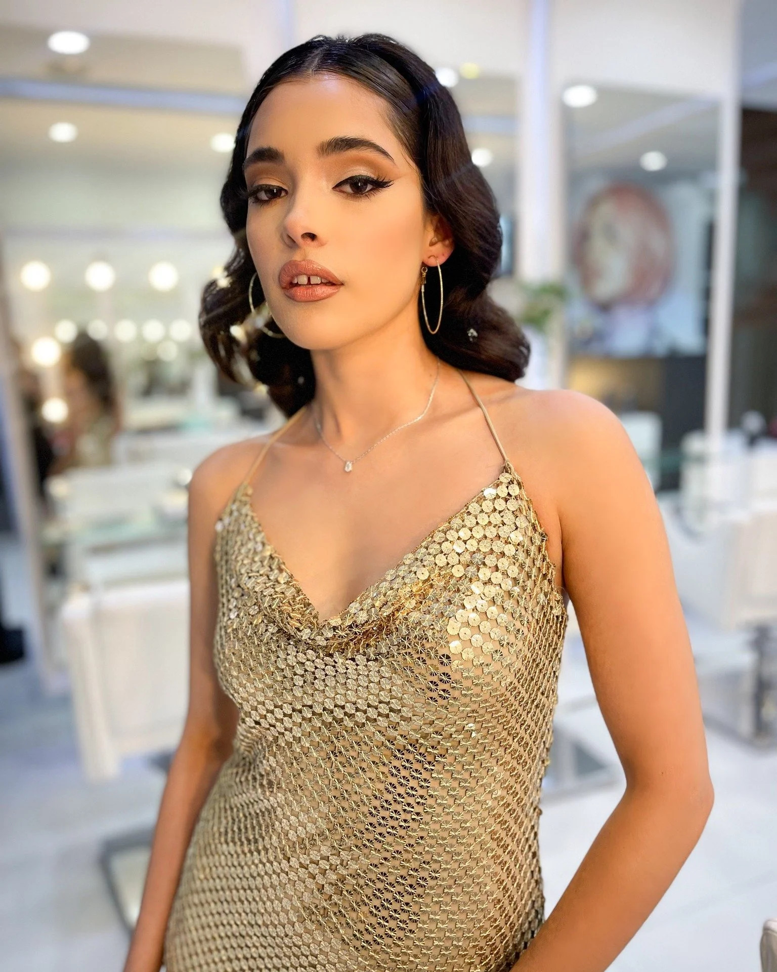 MAQUILLAJE Y PEINADO(1).jpg