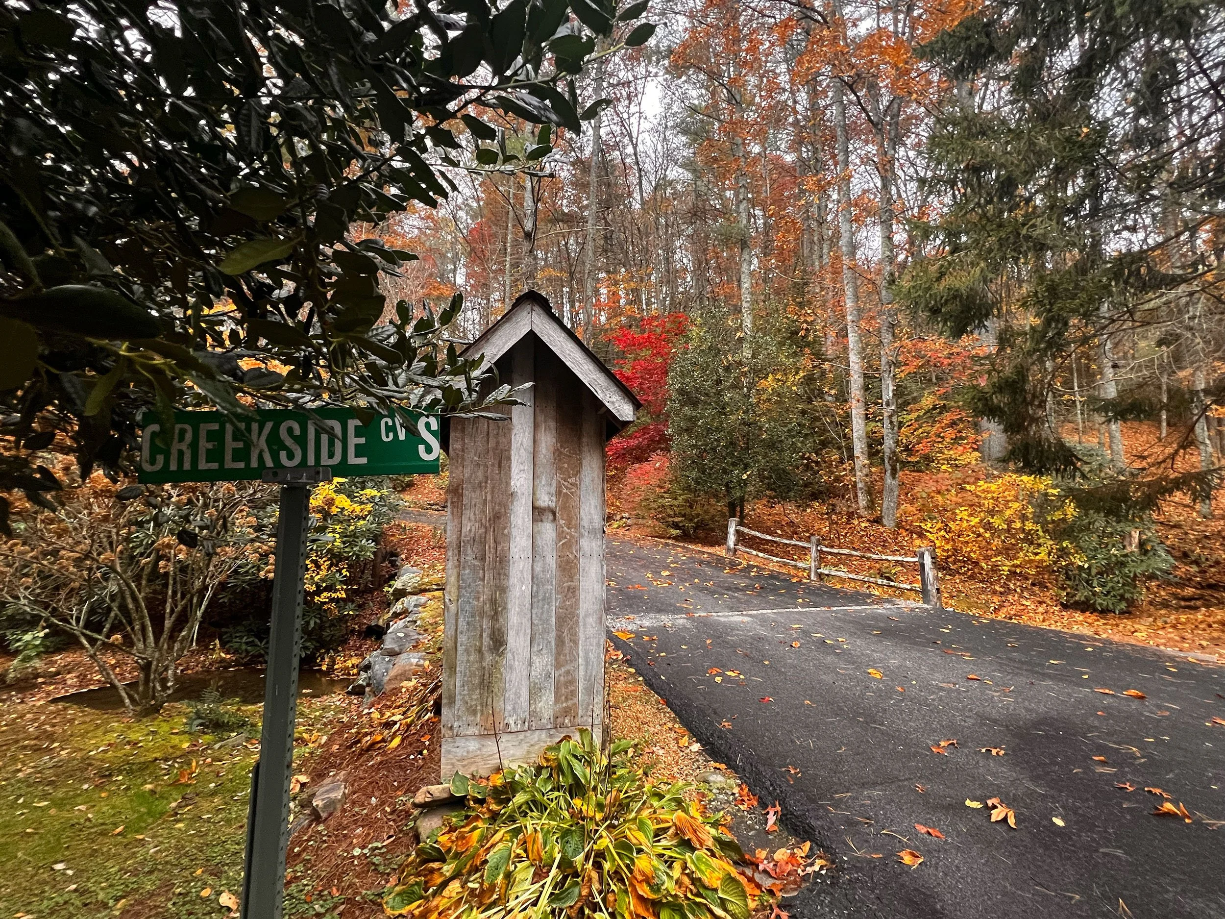 creekside-cove-entrance.jpg