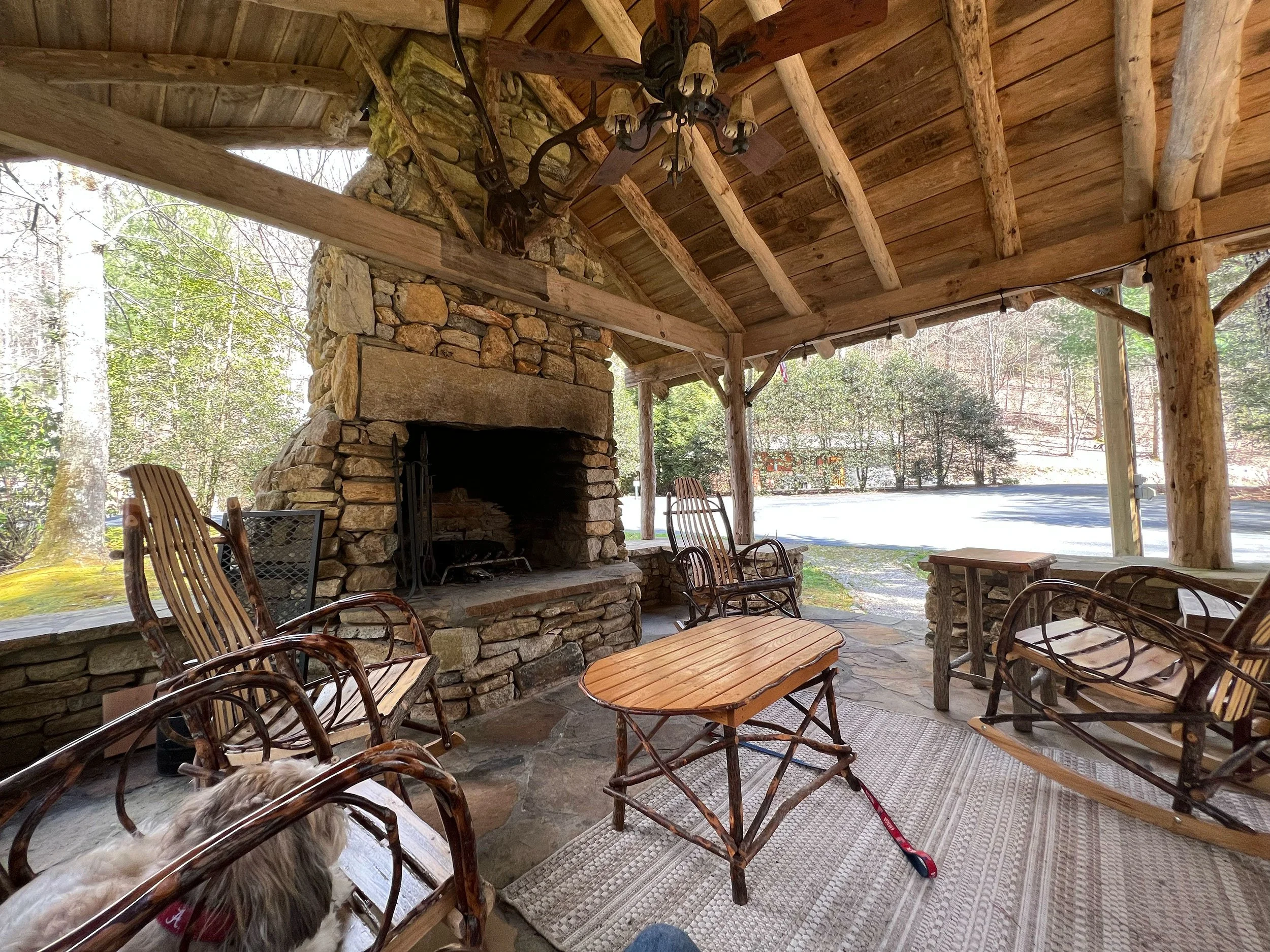 creekside-cove-gathering-space.jpg