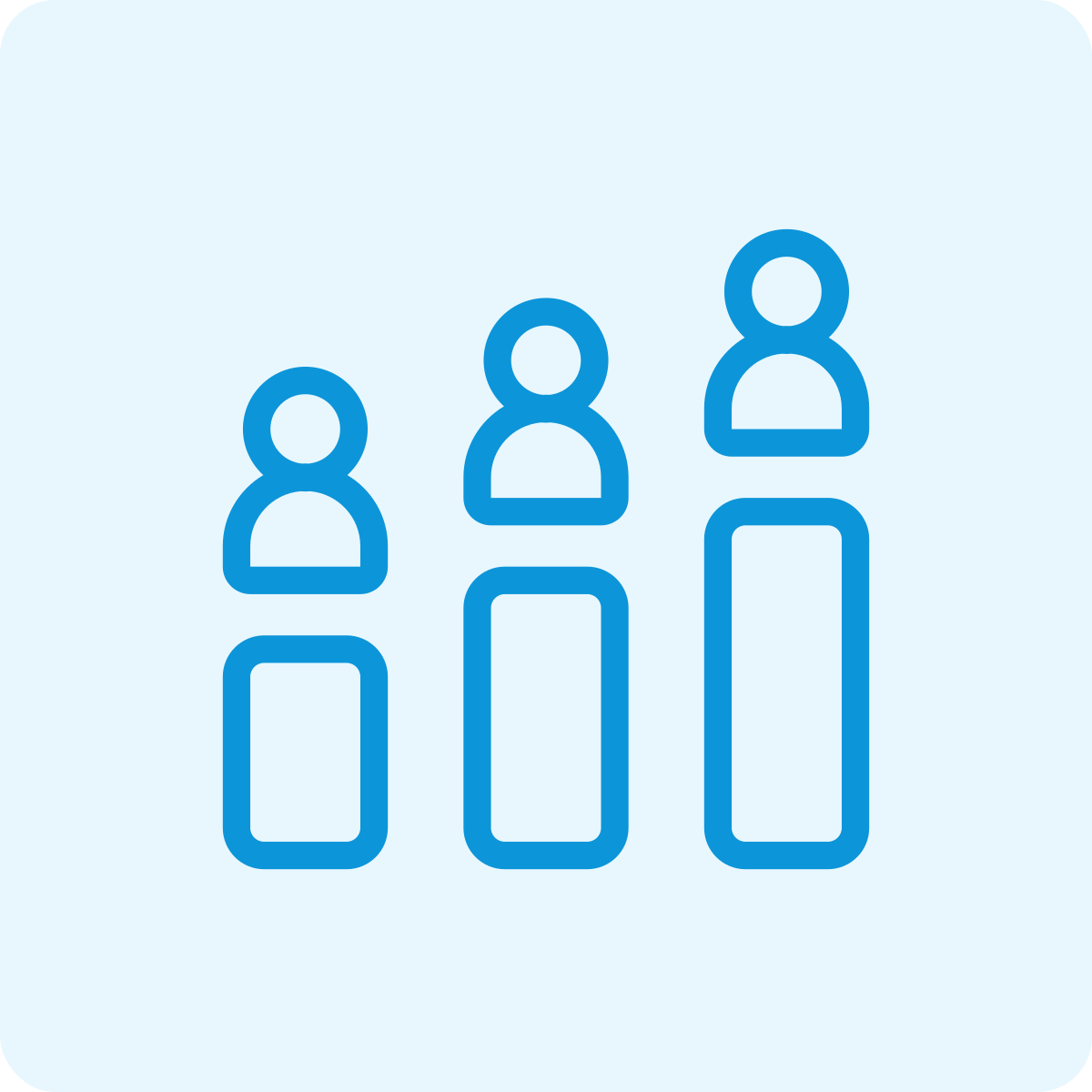 Icon representing increasing numbers of people in blue outline, symbolizing growth or progression.