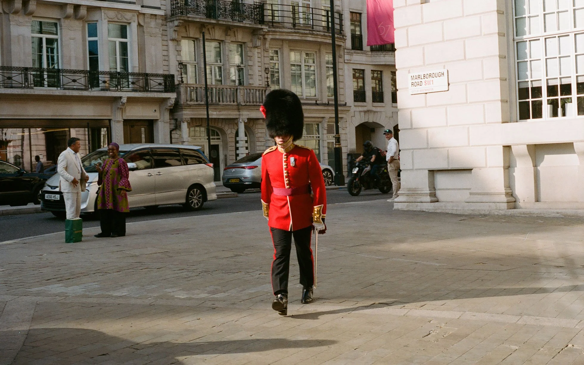 london-guard.jpg