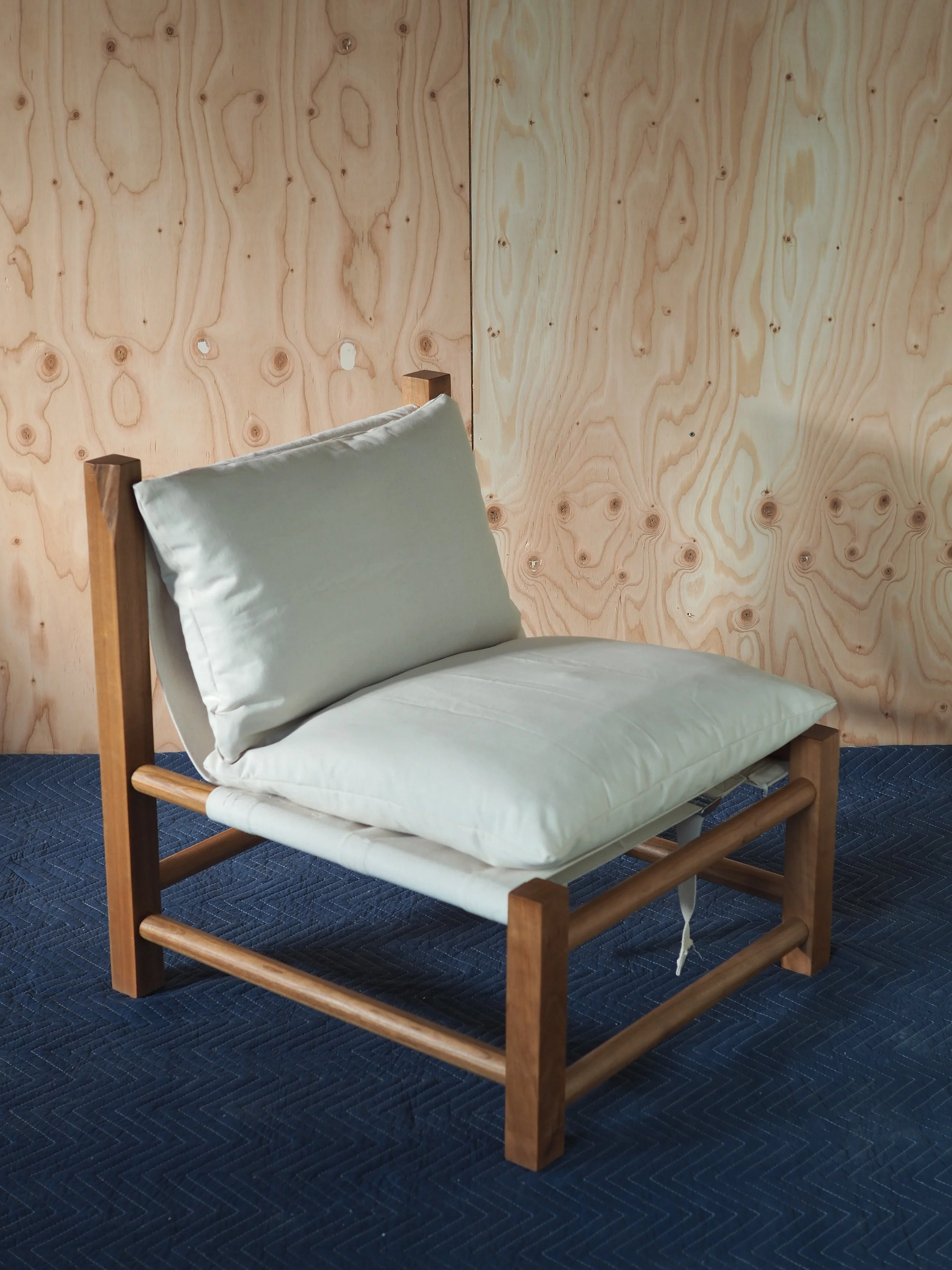 Beck Lounge Chair