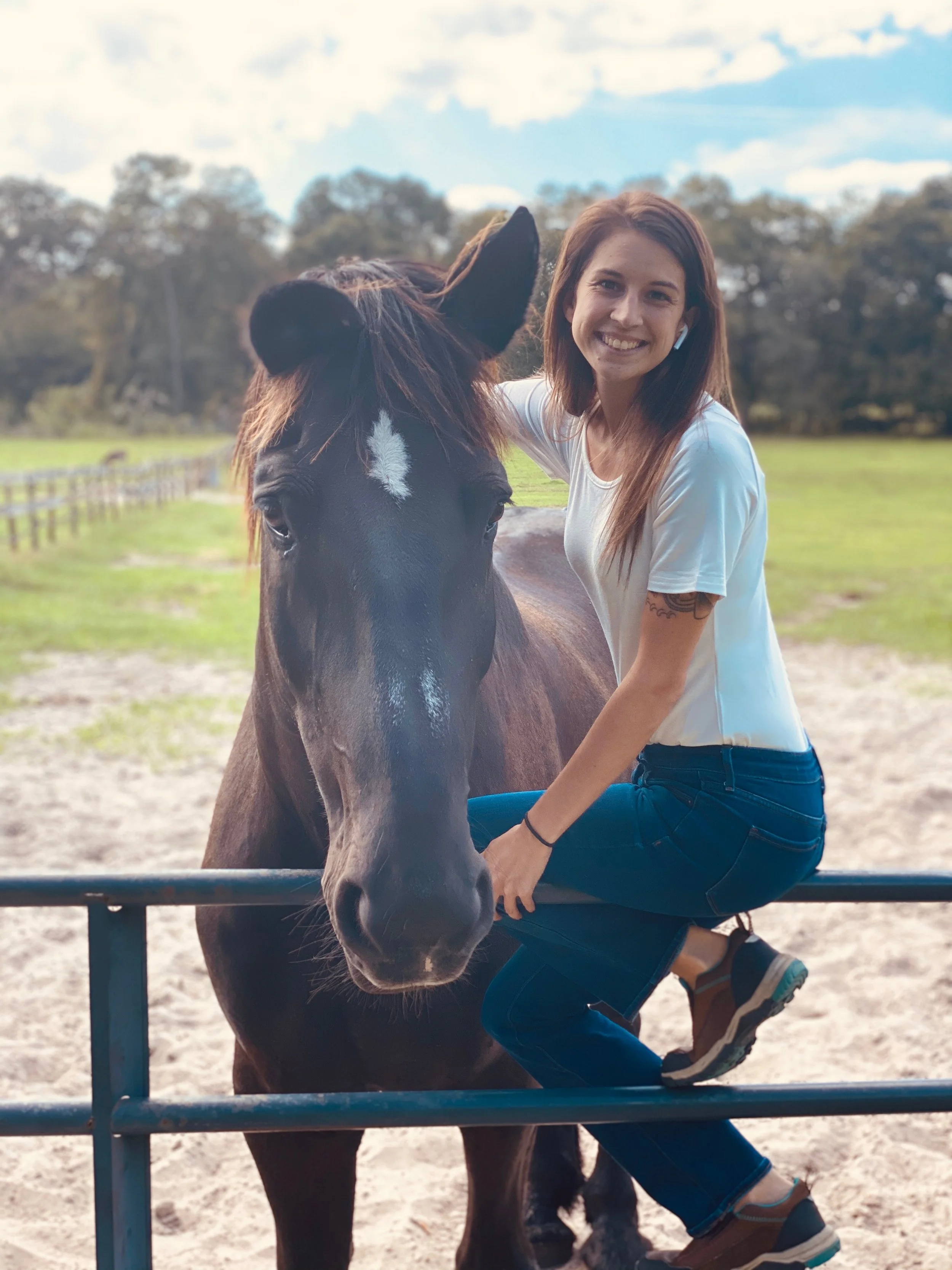 “Jessica Oliver, LCSW, Florida Supreme Court Certified Family Mediator, parenting coordinator. and founder of Calm in Chaos”