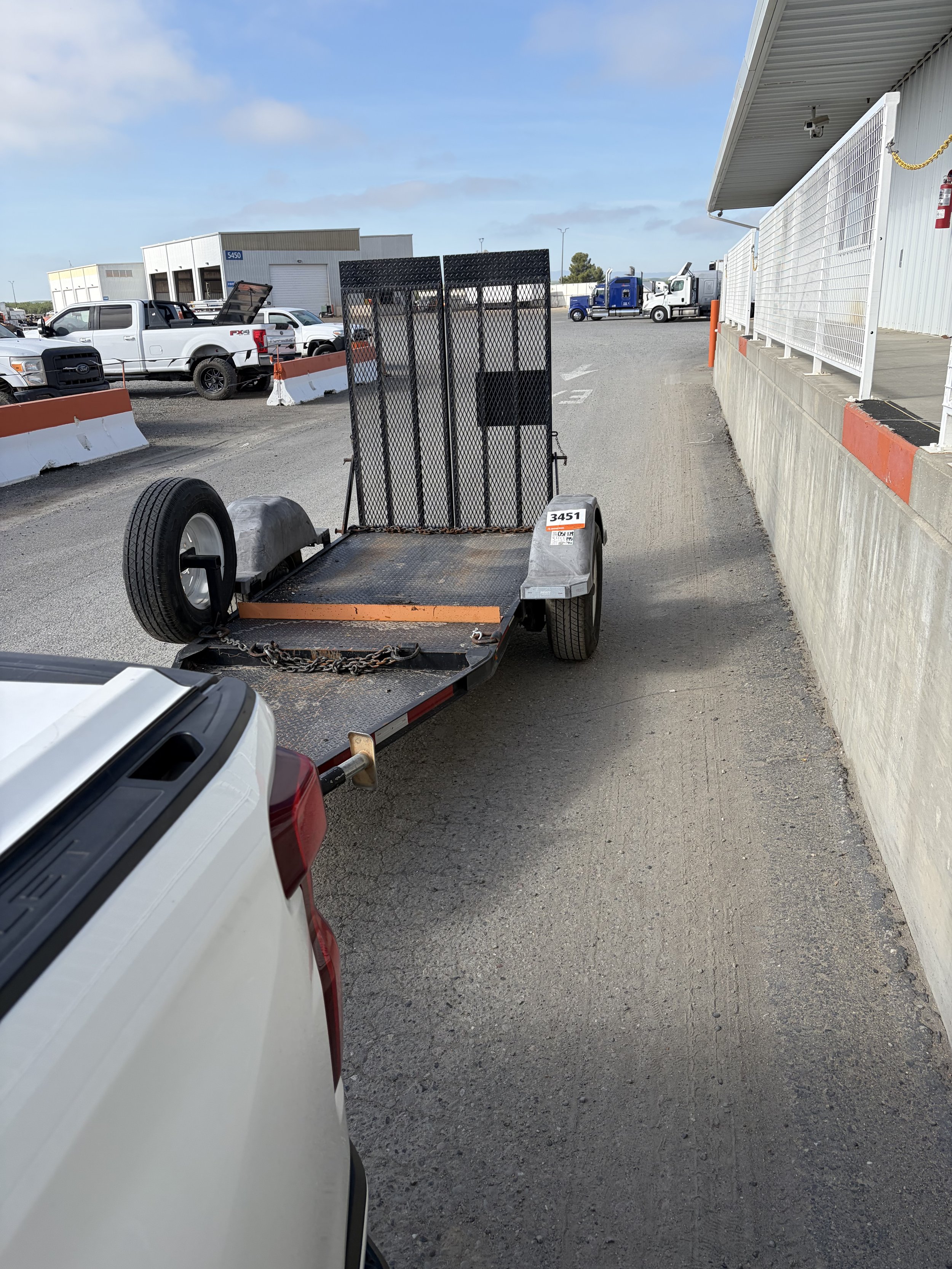 7 FOOT TRAILER 2.jpeg