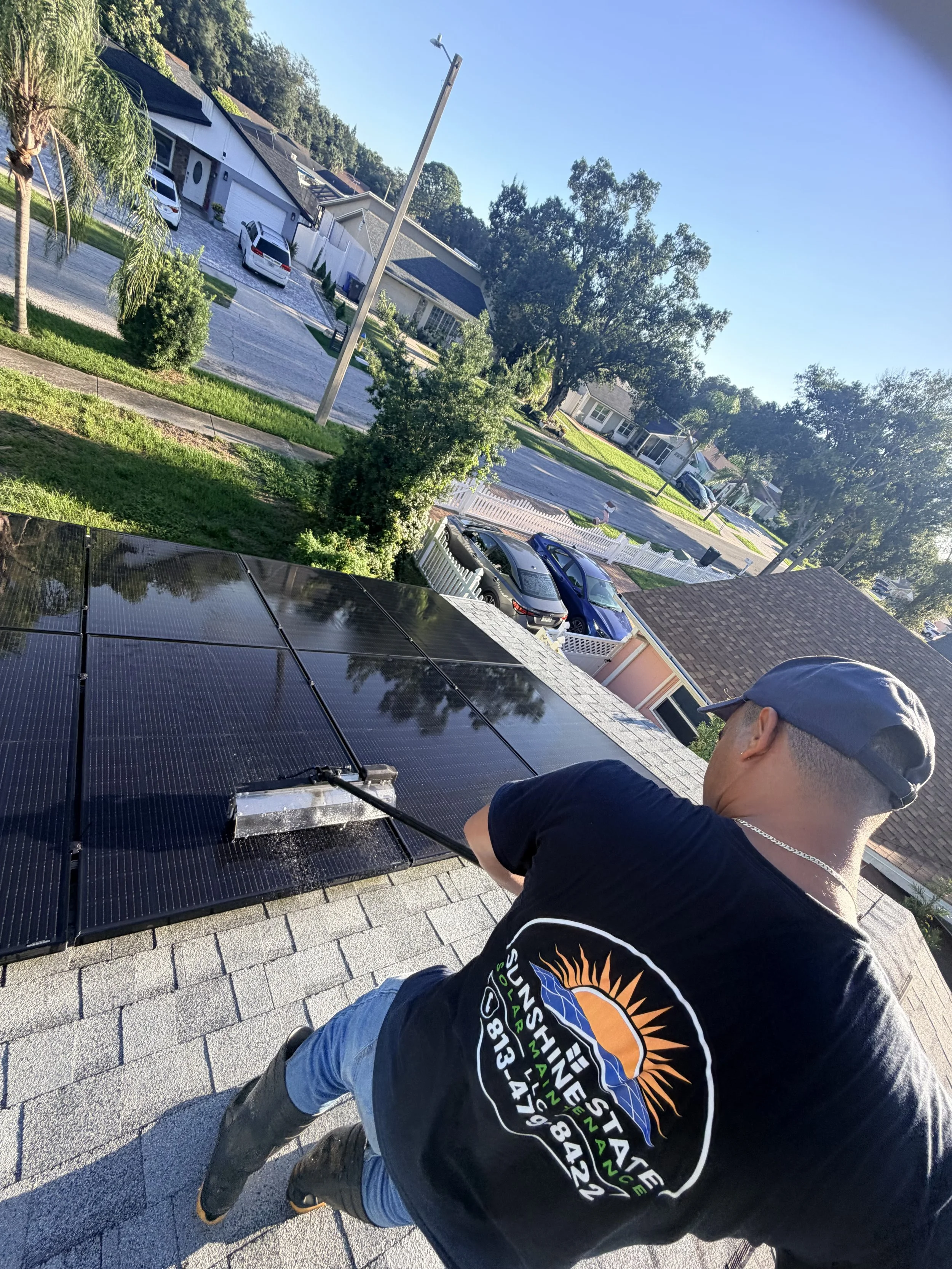 Deep cleaning solar panels using professional rotary brush equipment