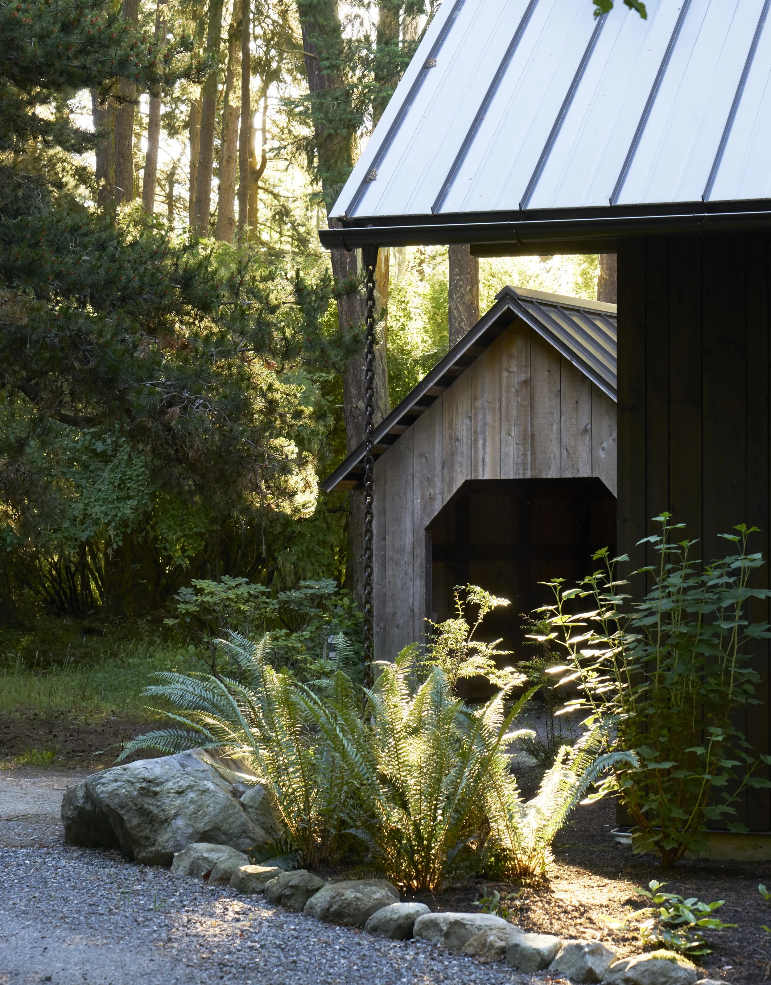HydeEvansDesign_InteriorDesignSeattle_LopezCabins_Exterior6.jpg