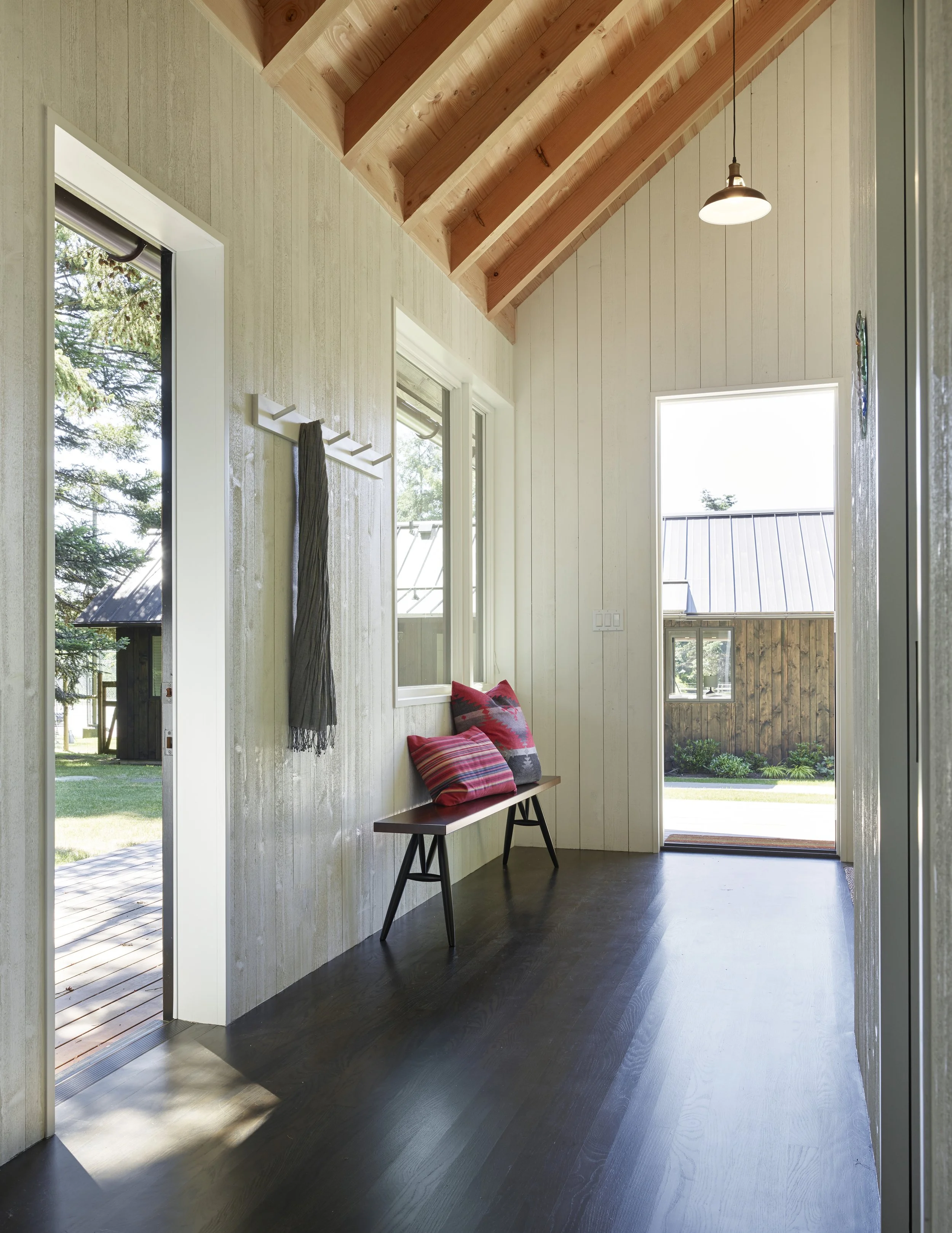 HydeEvansDesign_InteriorDesignSeattle_LopezCabins_Entry.jpg