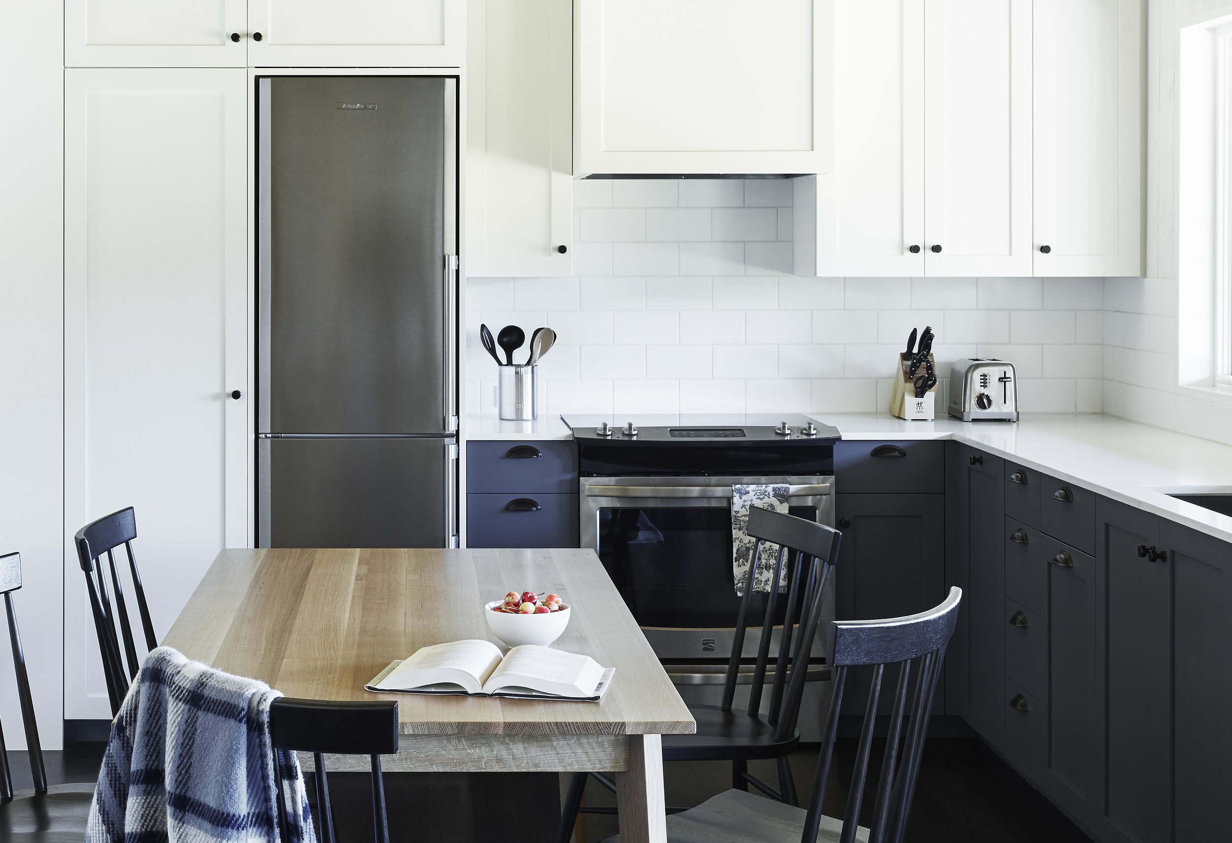 HydeEvansDesign_InteriorDesignSeattle_LopezCabins_Kitchen2.jpg