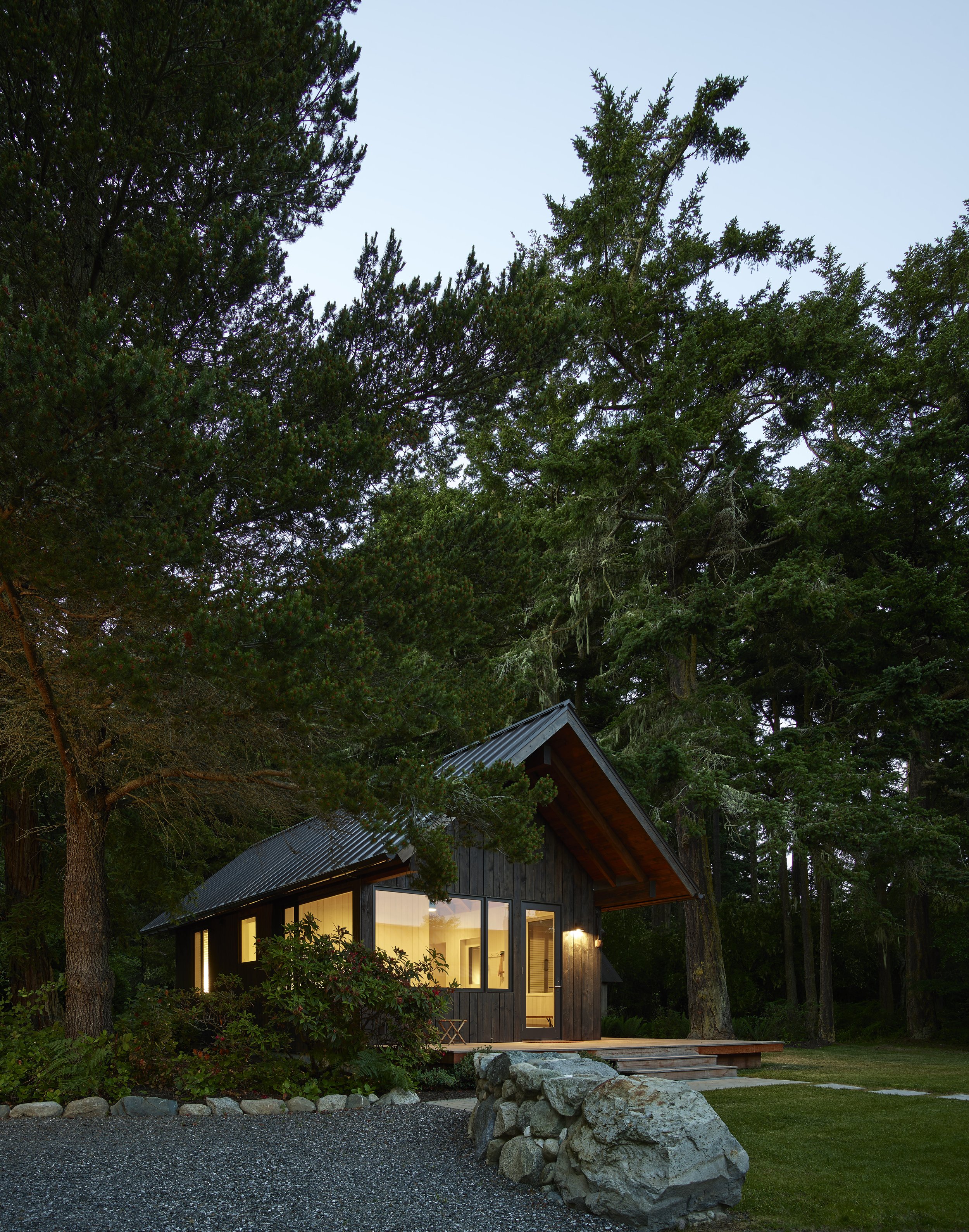 HydeEvansDesign_InteriorDesignSeattle_LopezCabins_Exterior2.jpg