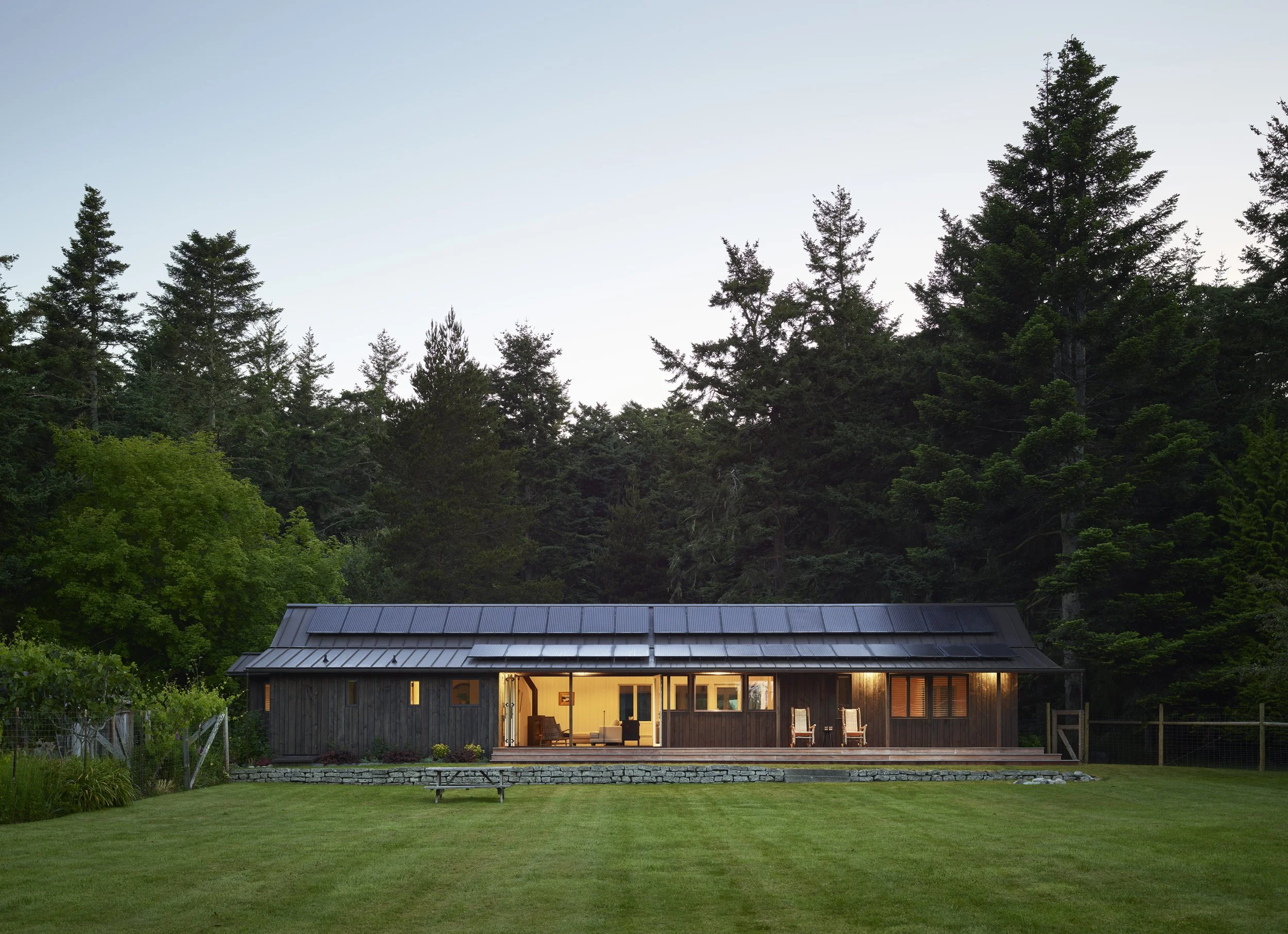 HydeEvansDesign_InteriorDesignSeattle_LopezCabins_Exterior4.jpg
