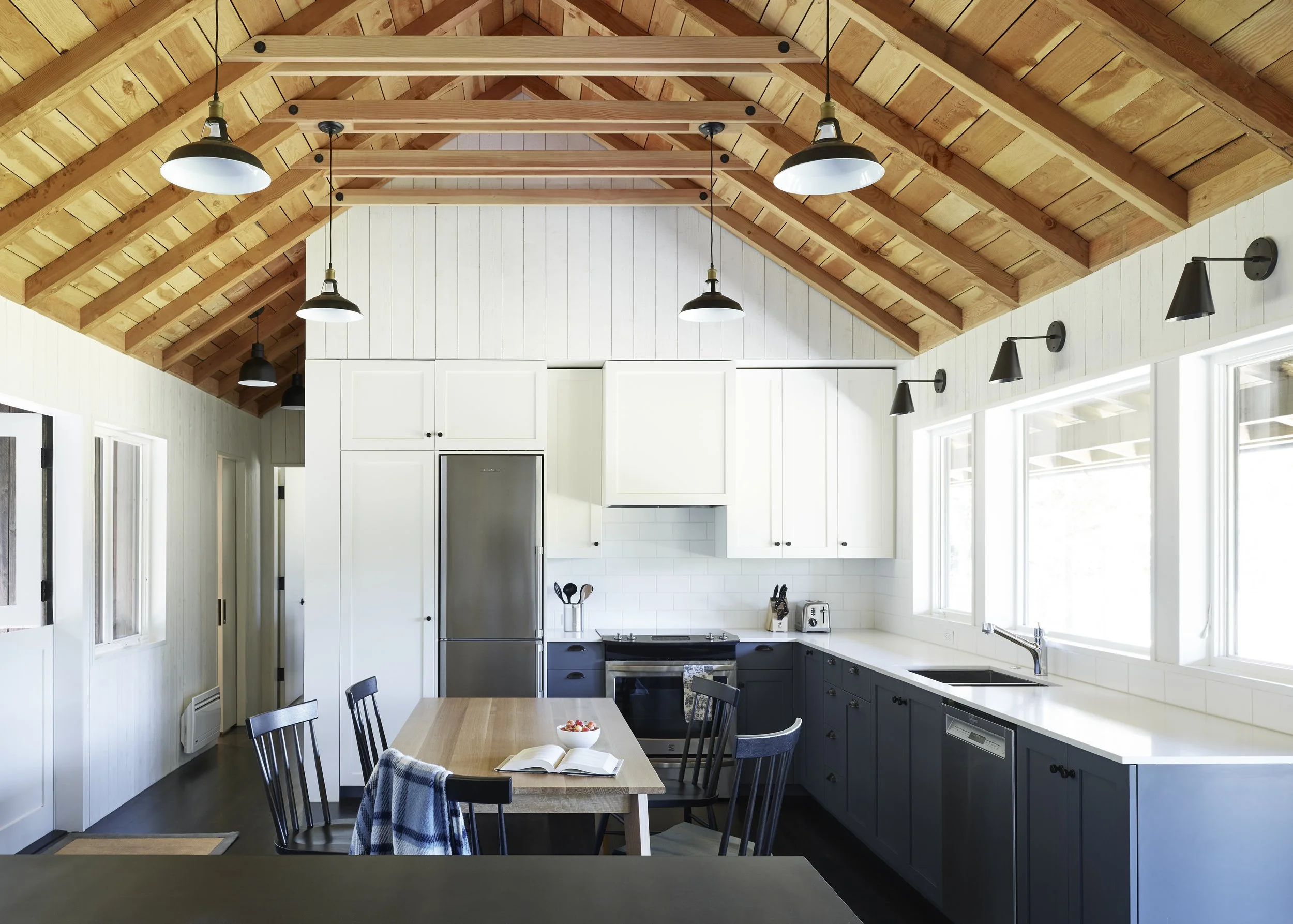 HydeEvansDesign_InteriorDesignSeattle_LopezCabins_Kitchen.jpg
