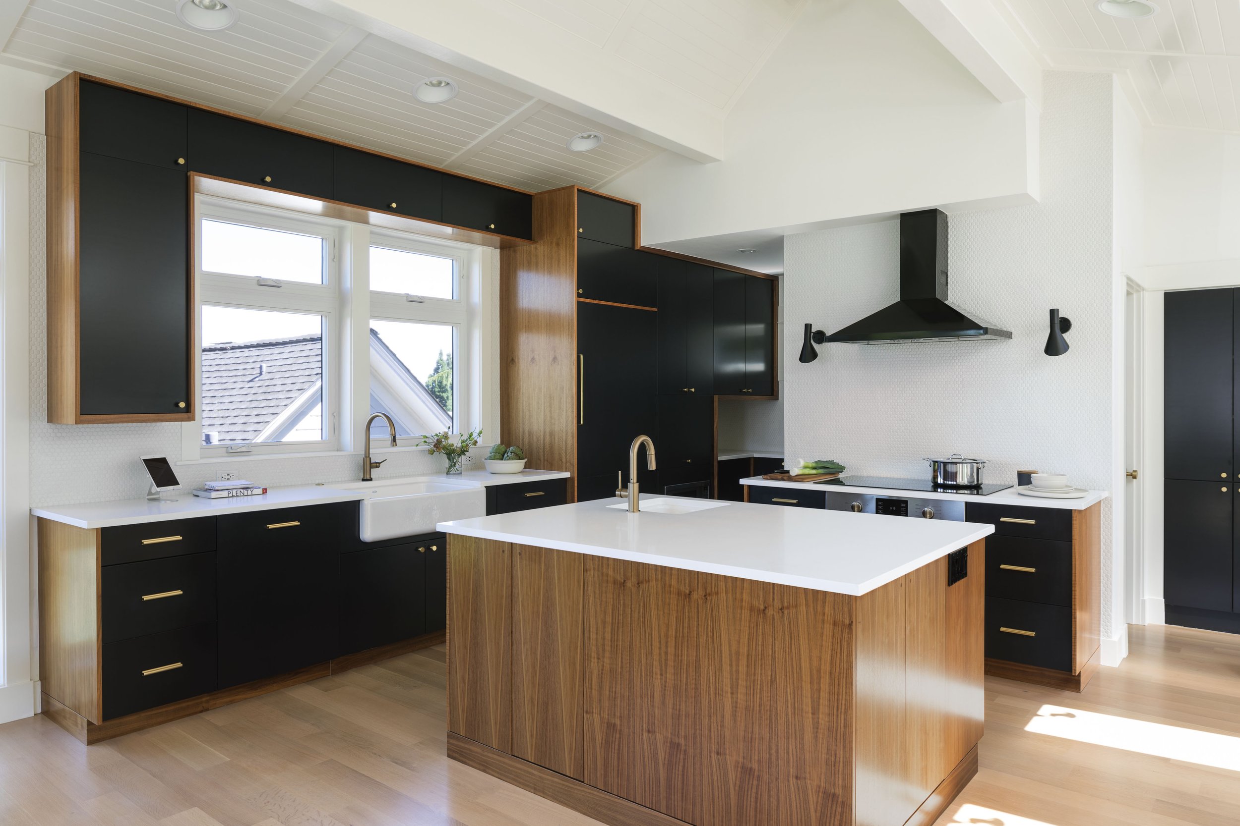 Hyde Evans Design_Interior Design Seattle_Madrona_02.jpg