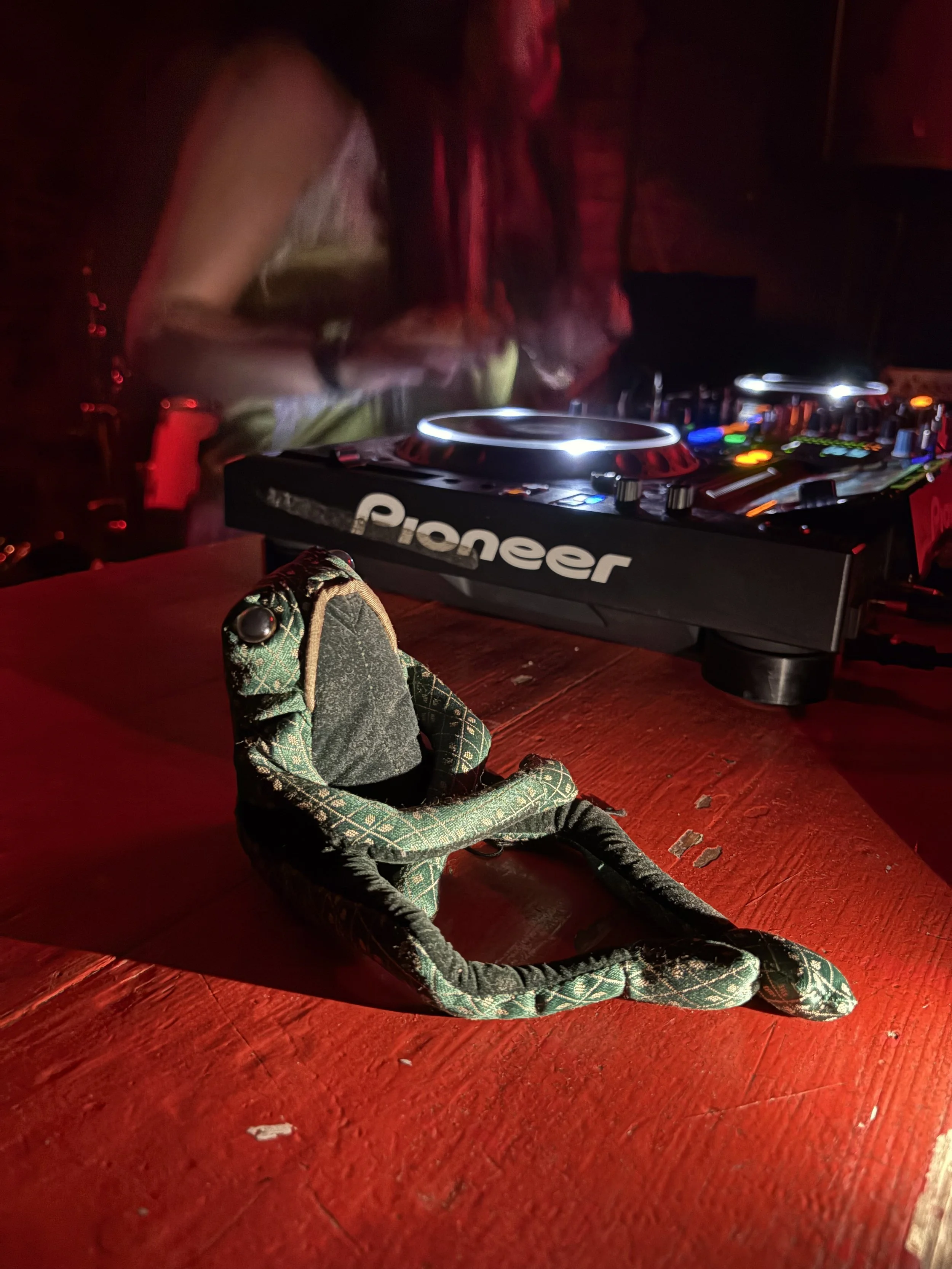 Photograph 2 from FLux, London, 25th September 2026