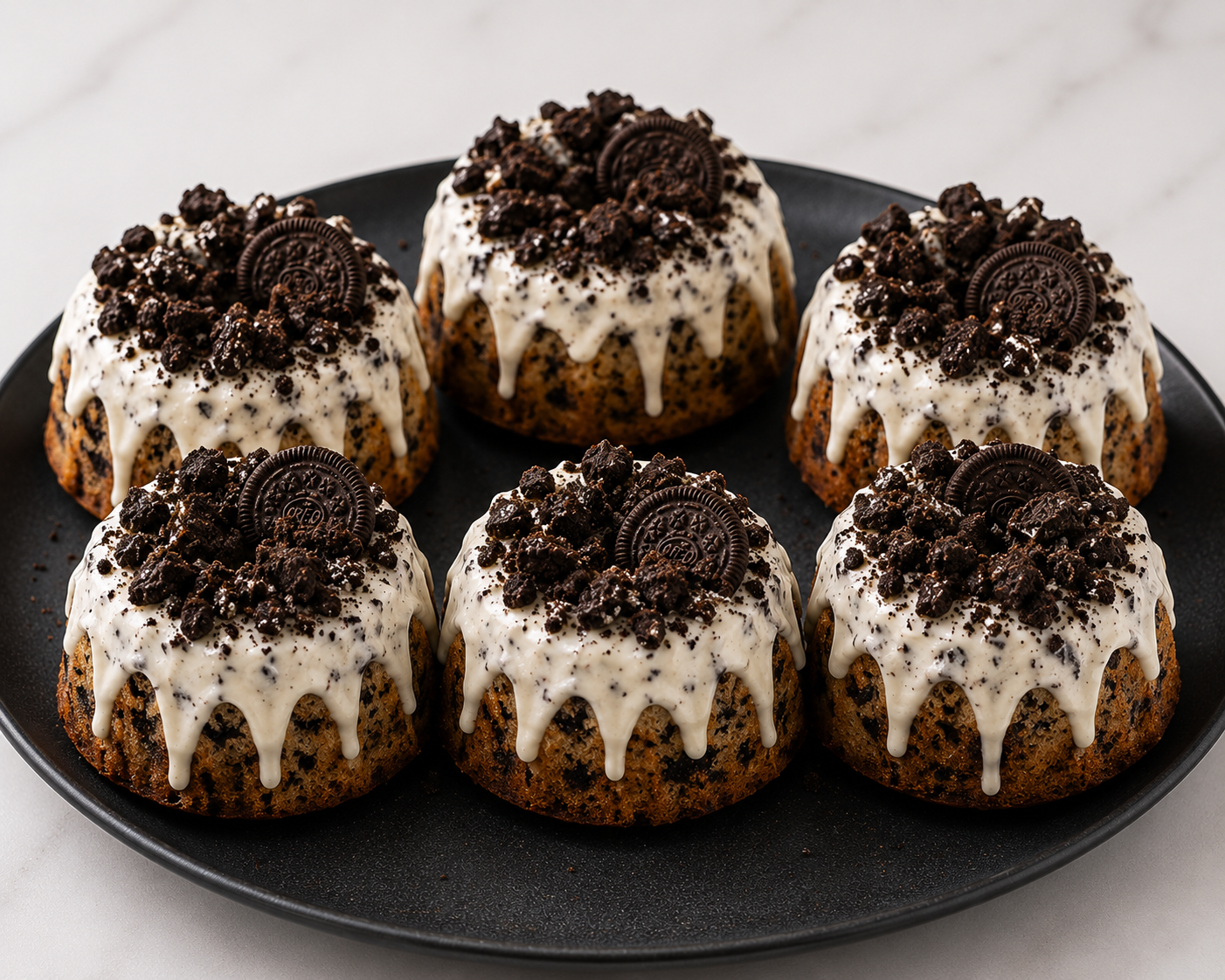 6 MINI POUND CAKES - Oreo Crunch Pound Cake