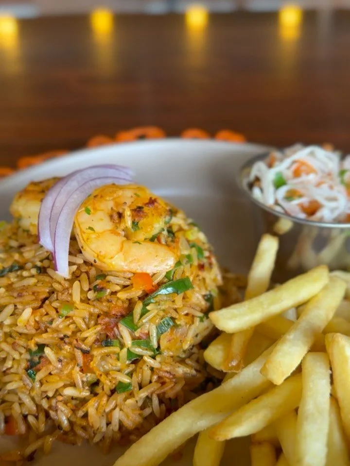Hay platos que simplemente llegan para quedarse&hellip; 🍤✨
Nuestro arroz con camarones tiene apenas una semana en el men&uacute; de @nutritierracr y ya se est&aacute; convirtiendo en uno de los m&aacute;s pedidos.
Lleno  de sabor y con ese toque que