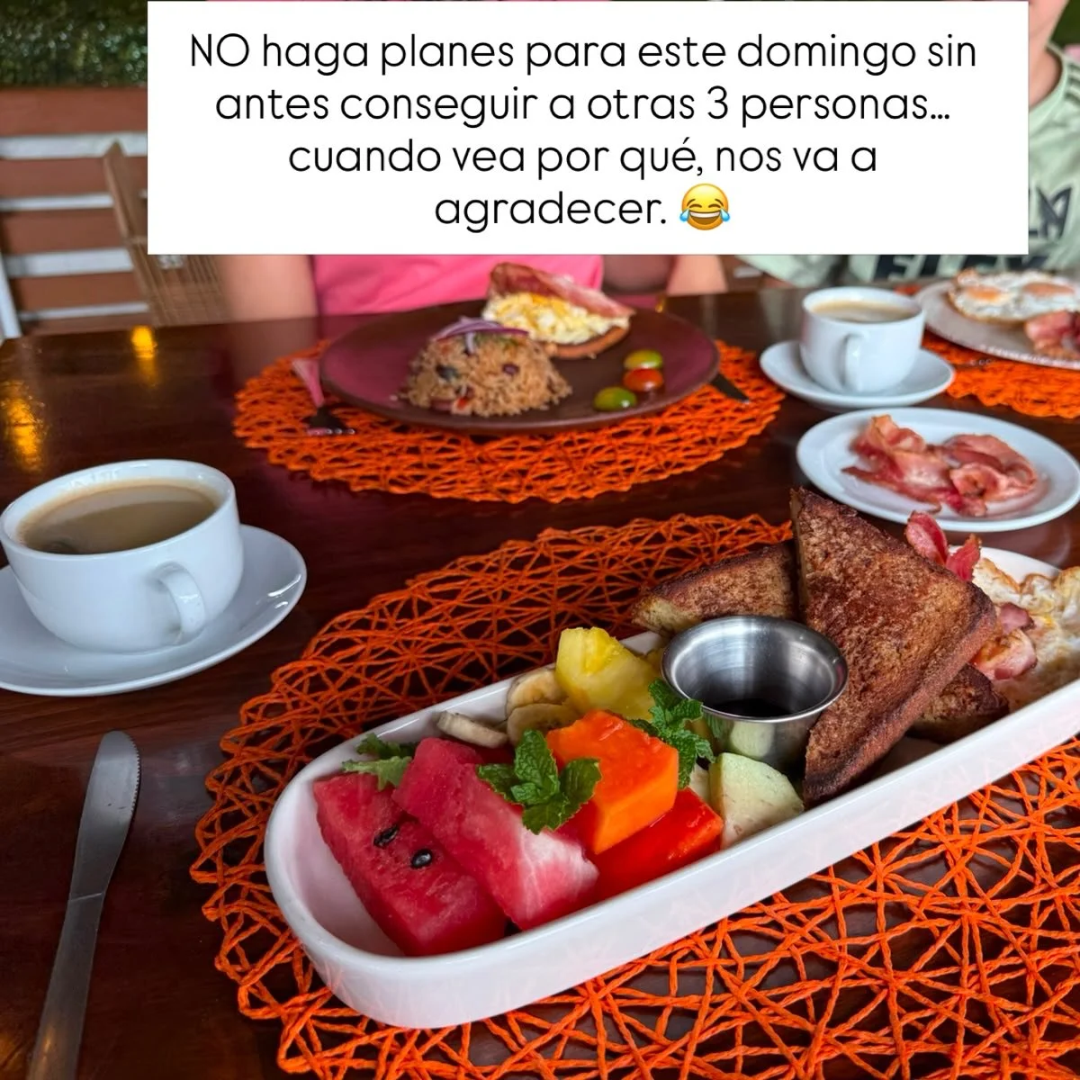 Este domingo, ser 4 tiene premio. 👀🤭

Re&uacute;na a esas 3 personas que nunca dicen que no a un buen desayuno y v&eacute;nganse con hambre, porque en NutriTierra tenemos:

✨ 4 brunch por el precio de 3.

S&iacute;&hellip; comen 4 y pagan solo 3. ?
