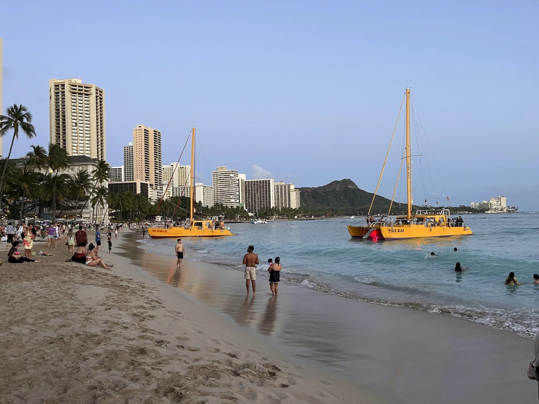 Oahu: Between the City and the Sea
