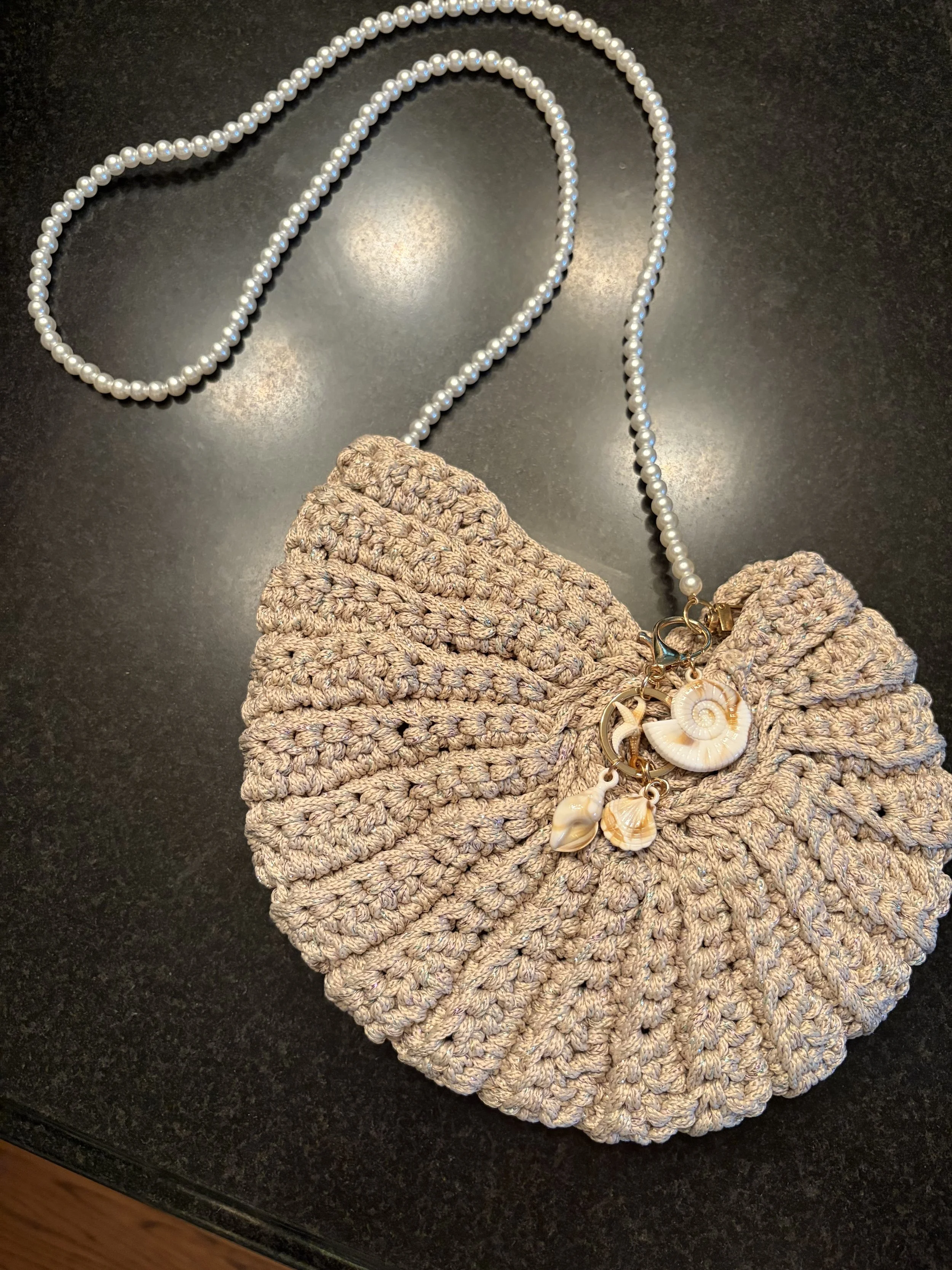 Shell purse