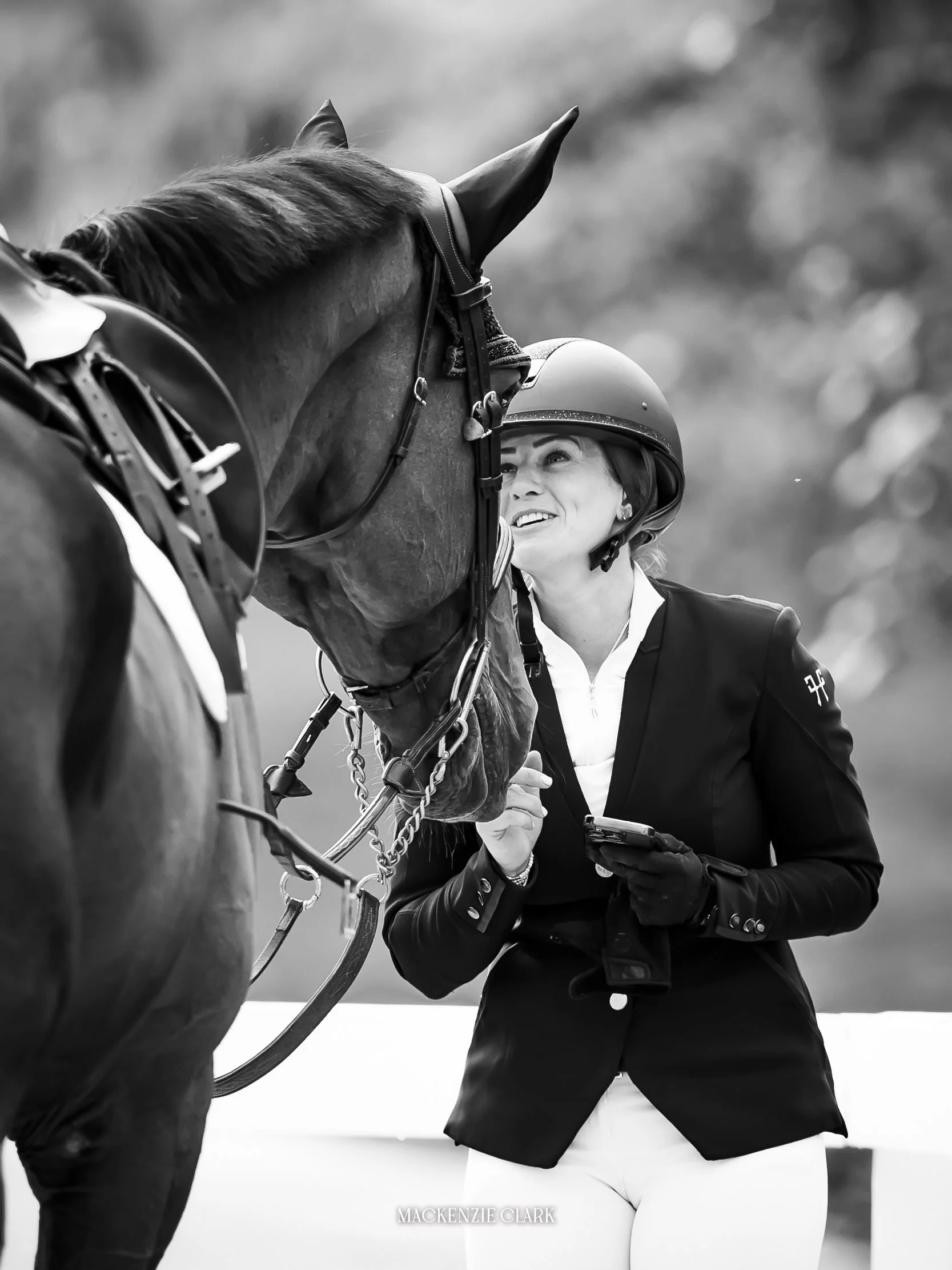 Just reminiscing of all the moments we&rsquo;ve had with Arthur, the Masters 2023 was a dream week! captured by the best @mackenzie_clark 
.
#keeptreatyhunting #lovethatbigbutt
