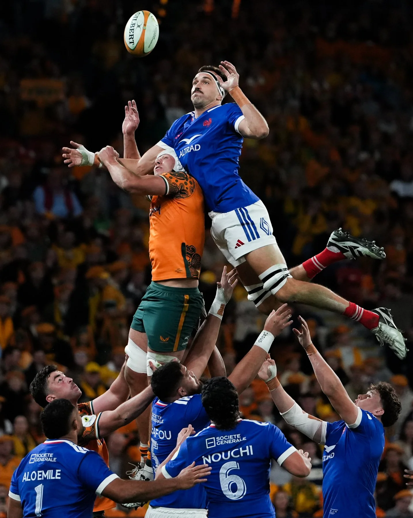Florian Verhaeghe and Fraser McReight contest a lineout during Australia Wallabies v France in Brisbane.
