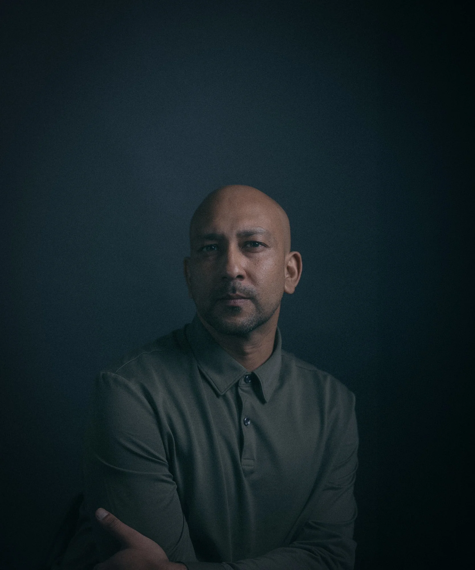 Portrait of Asanka Ratnayake, Australian photojournalist and visual journalist based in Melbourne.