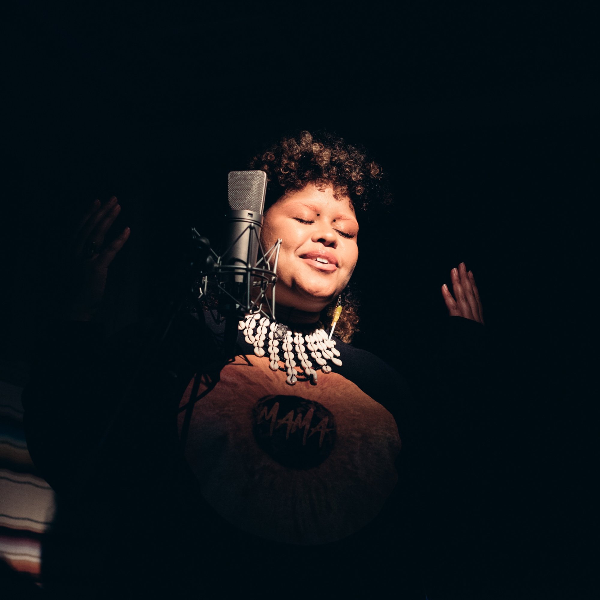 Portrait of musician KAIIT.