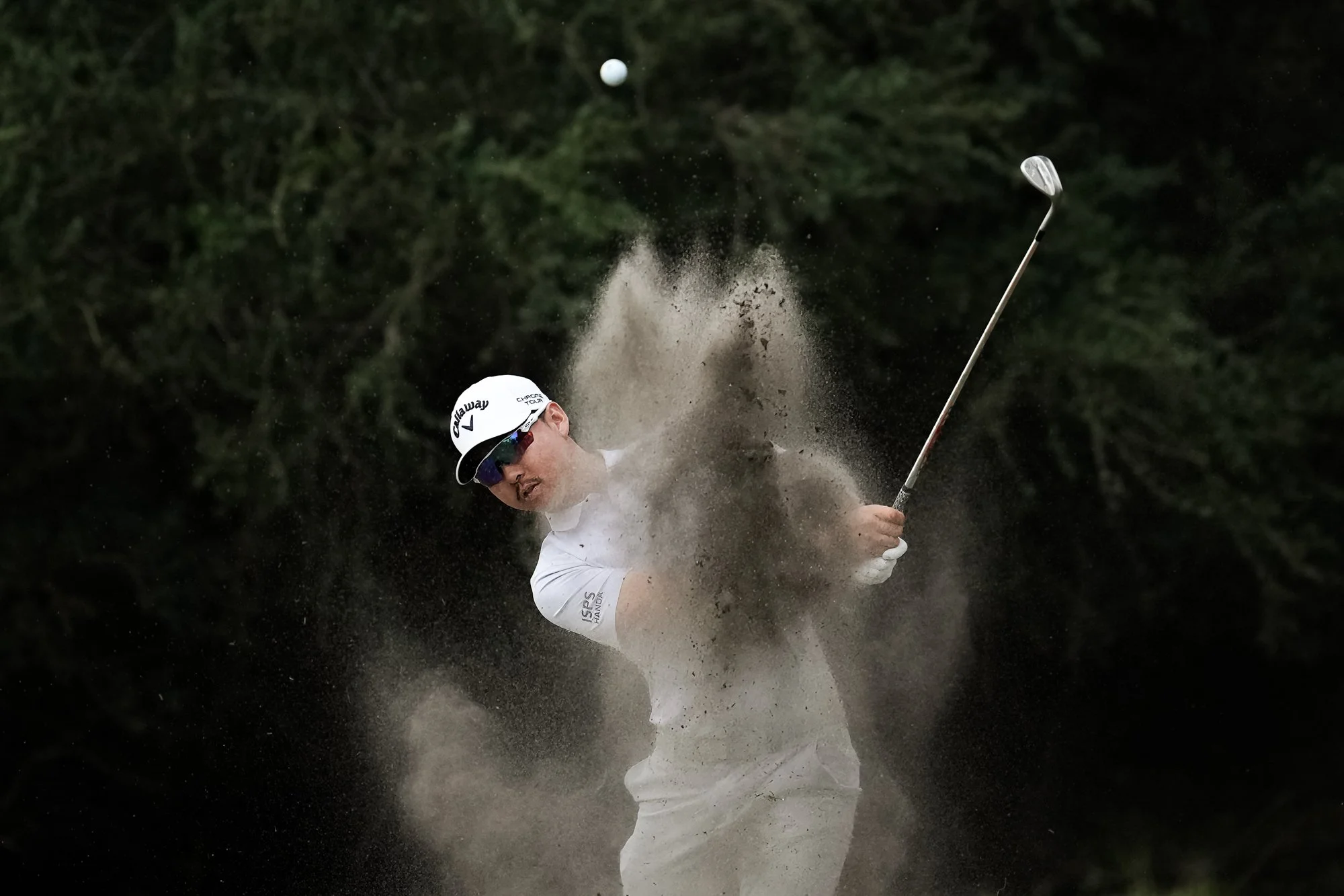 Min Woo Lee plays out of the rough Australian open 2025 Royal Melbourne