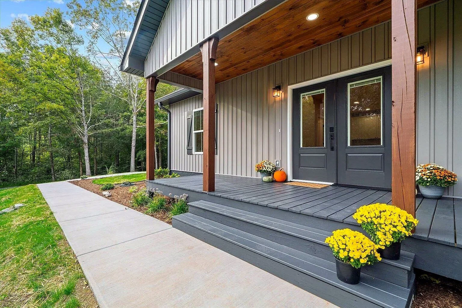 407 Dawnville Road 6.jpg
