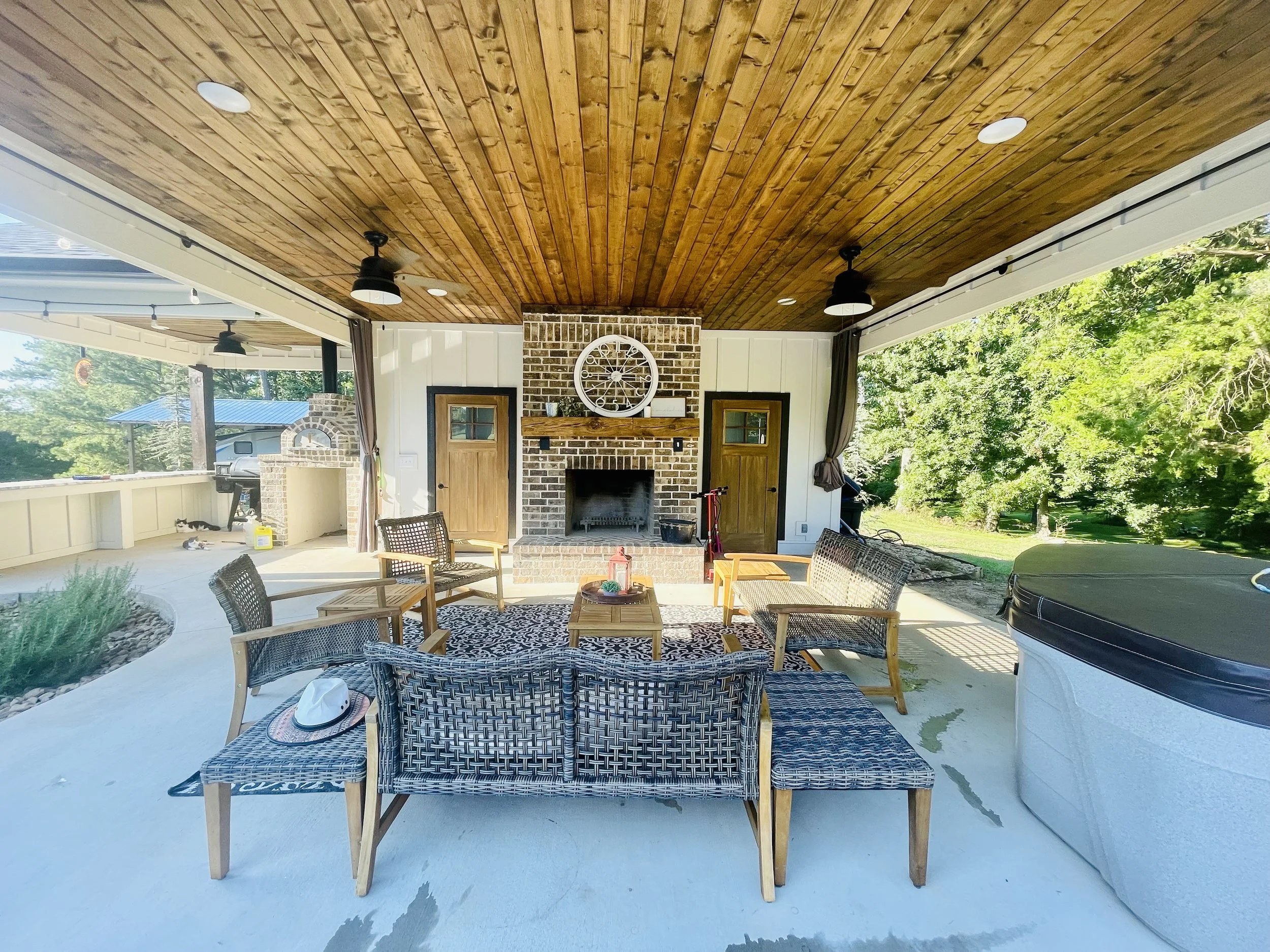 Poolhouse Fireplace 2.jpg