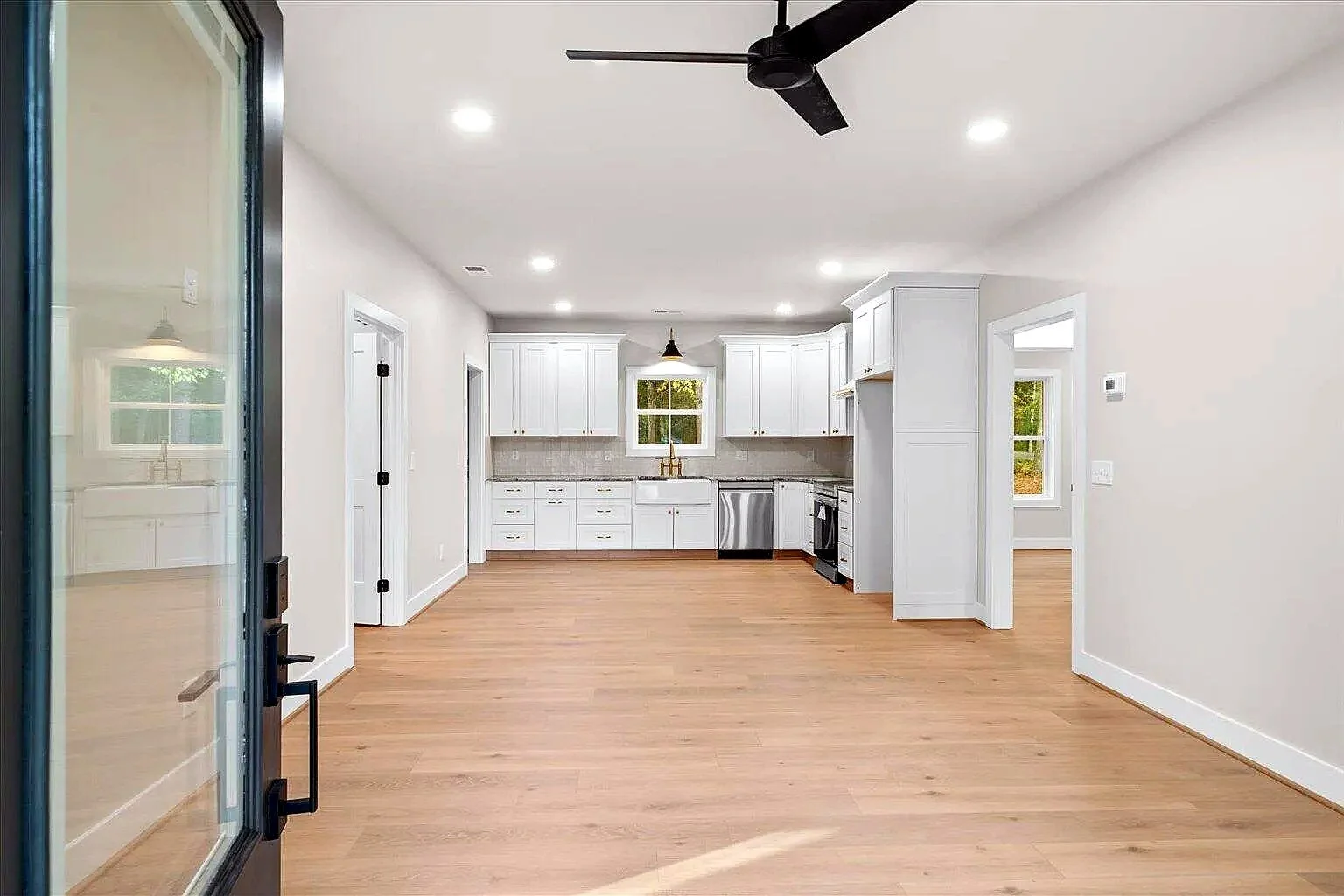 407 Dawnville Road 8.jpg
