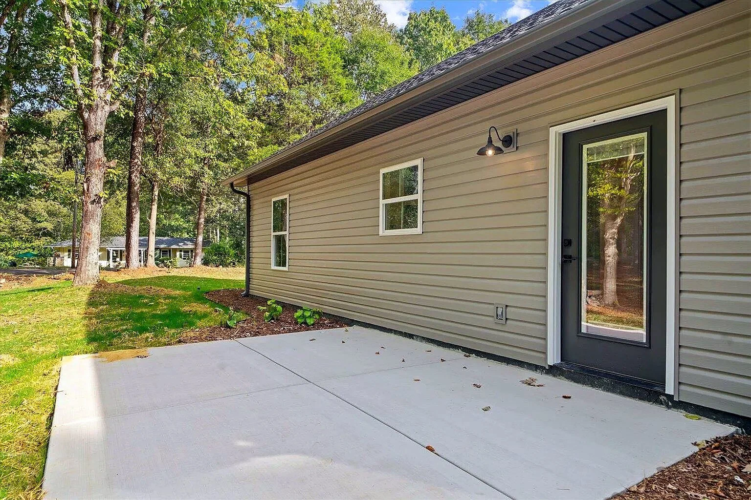 407 Dawnville Road 41.jpg