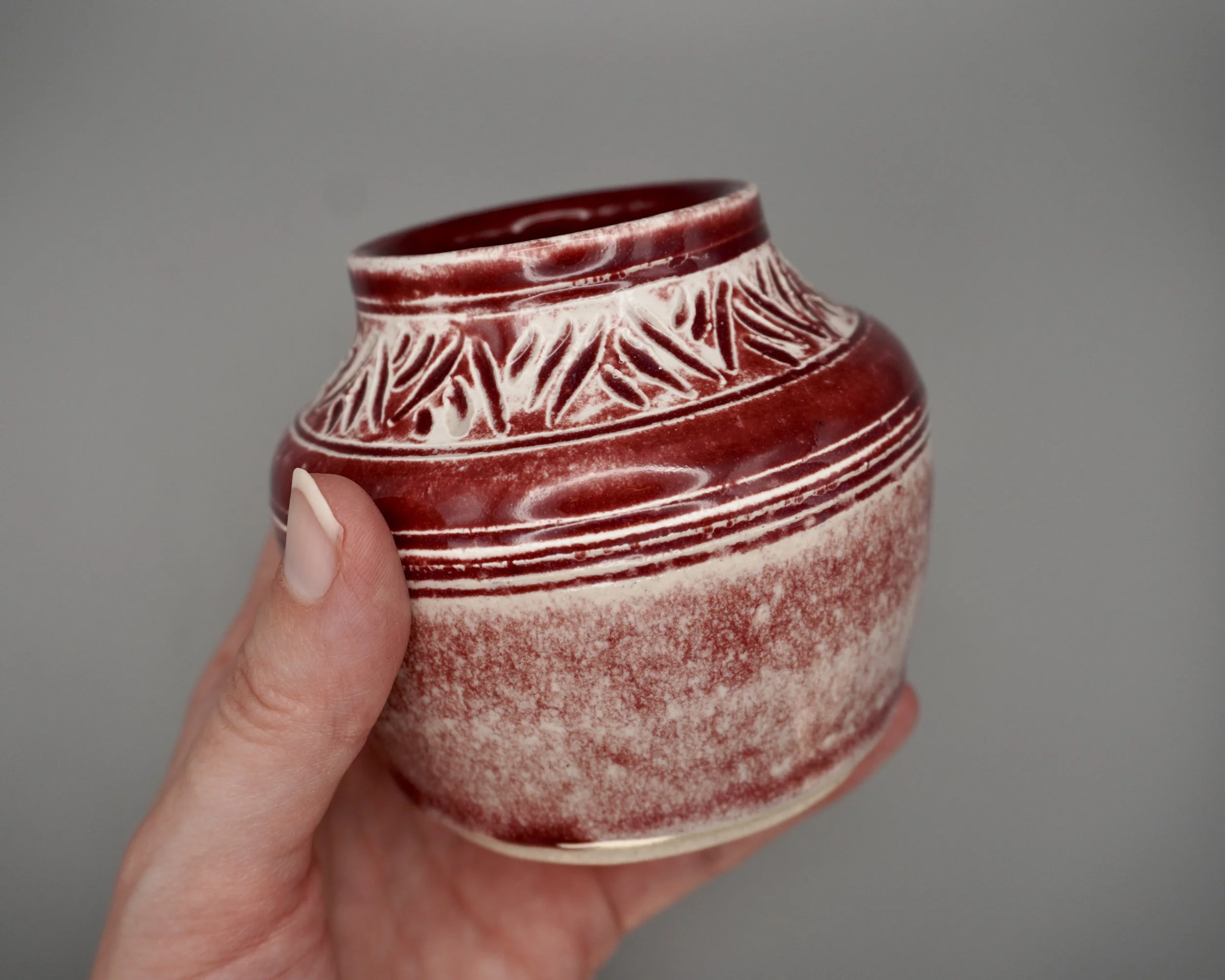 Vase 2020 Juniper Red Mini 4.JPG
