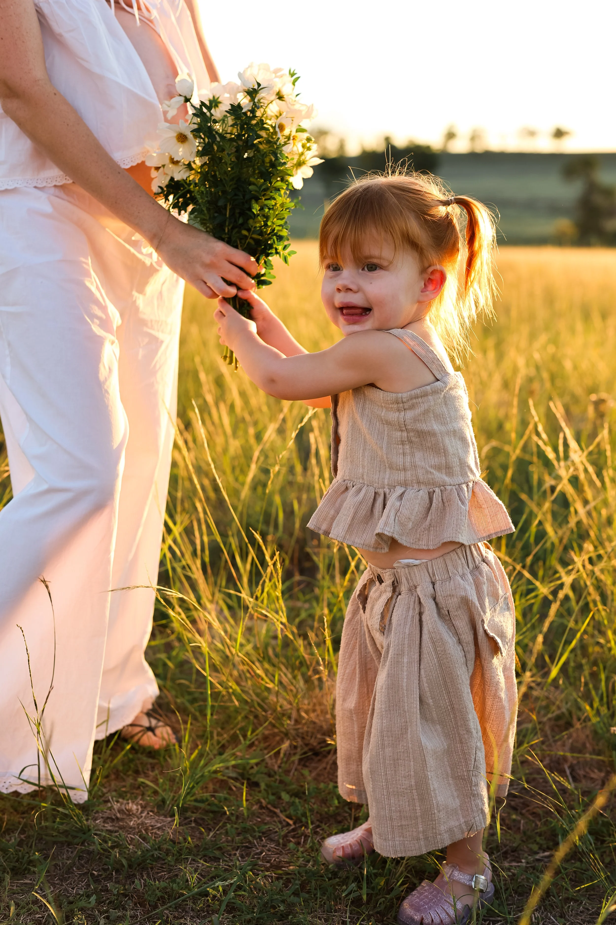 Bronte Dooley Photography Dubbo_Maternity Photoshoot (55).jpg